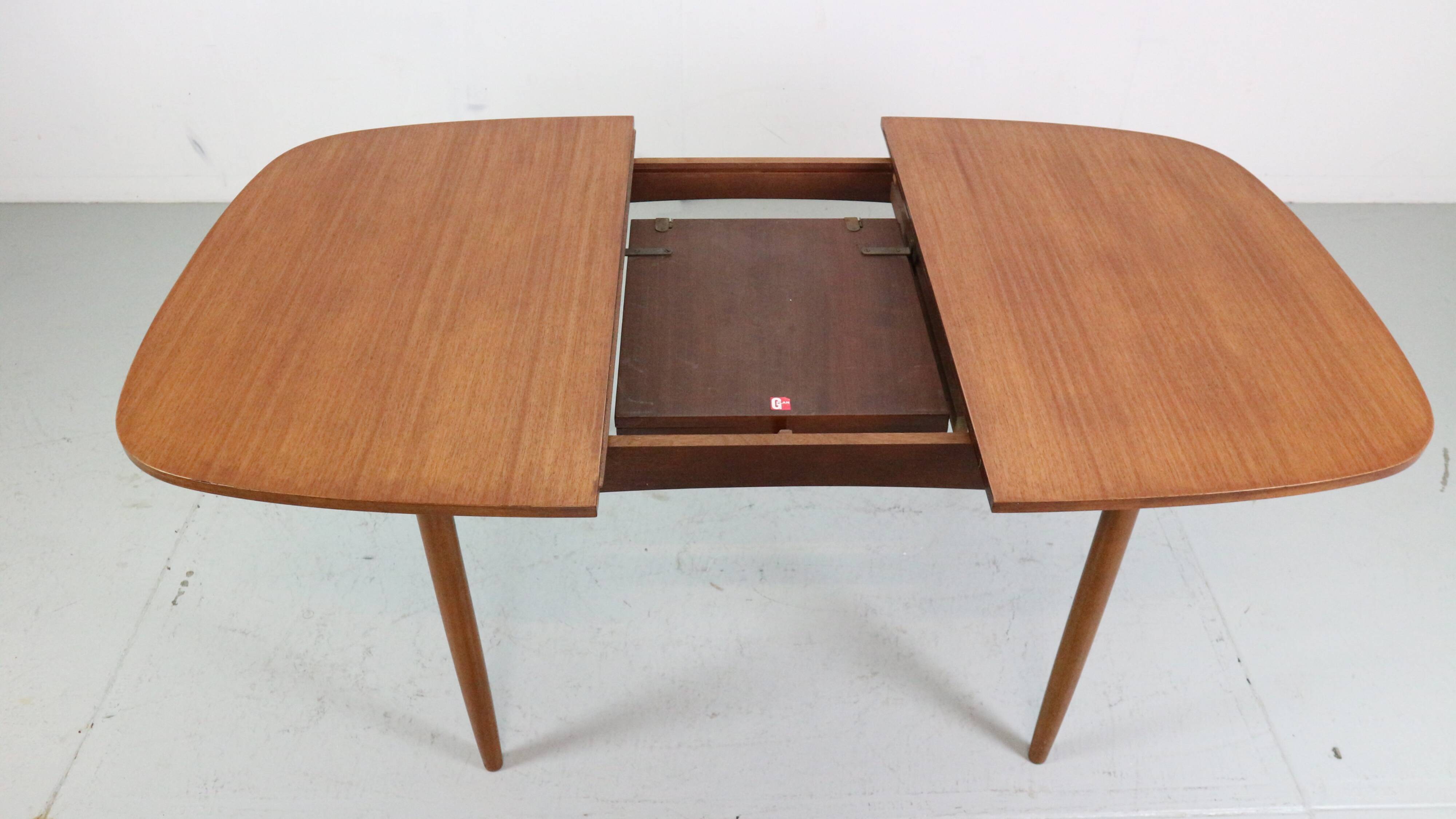 Mid- Century Modern Teak OvalExtendable Dinning Table By G Plan, 1960's