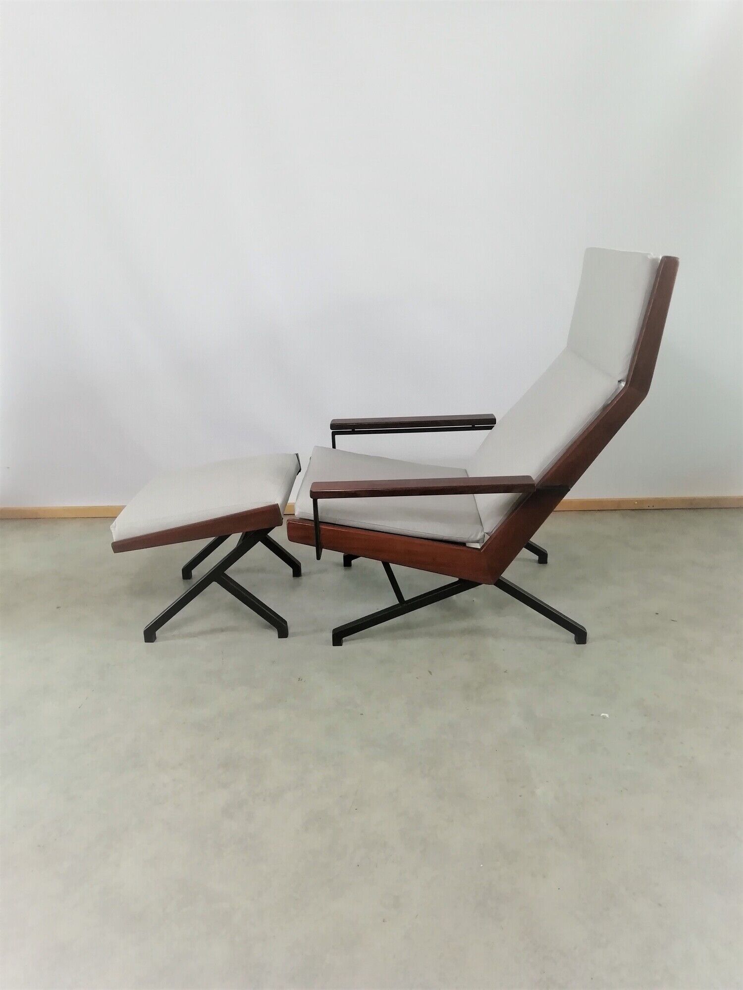 "Lotus" armchair by Rob Parry  for Gelderland, 1950