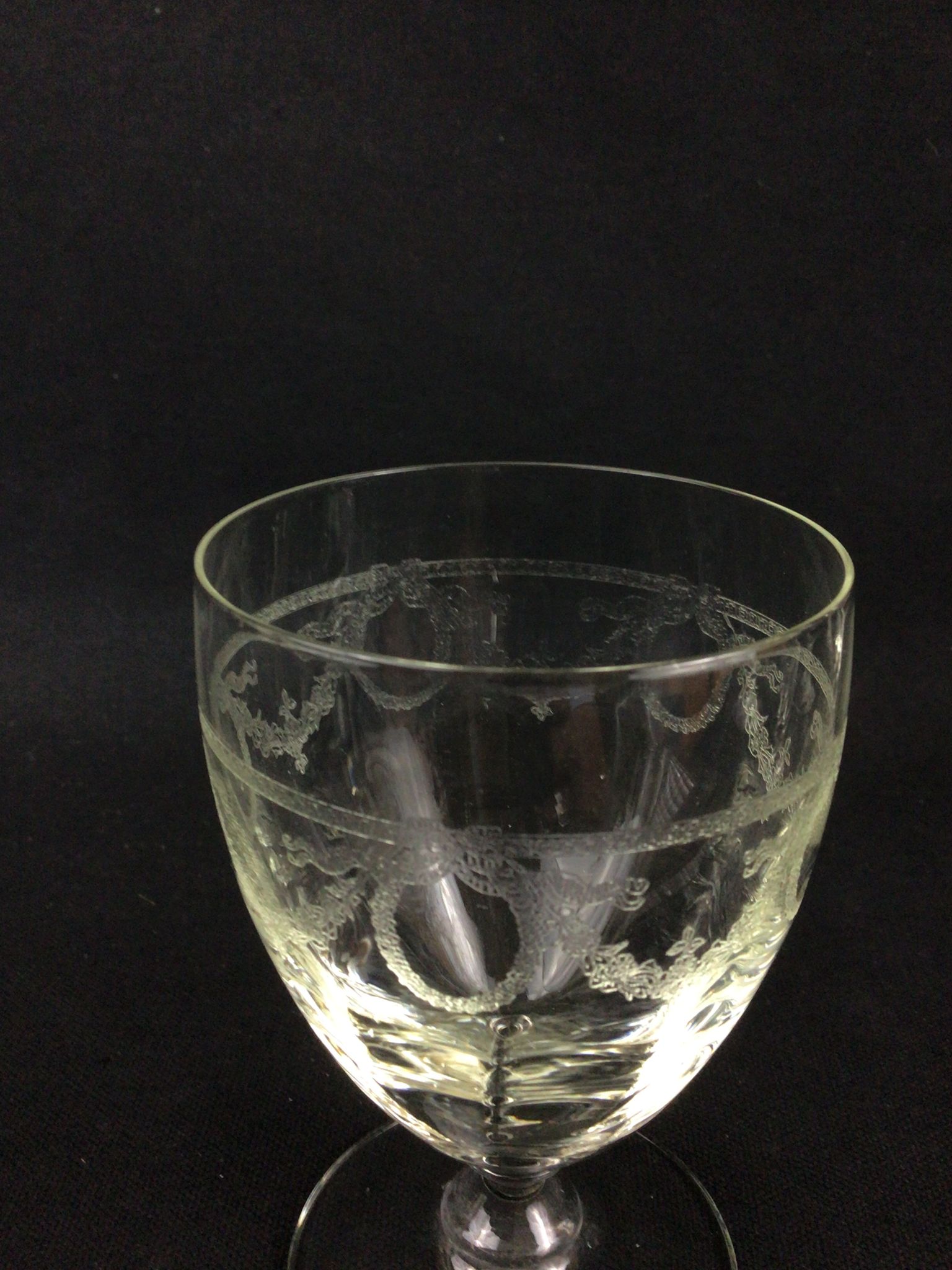 6 crystal wine glasses engraved garland decoration XIXth