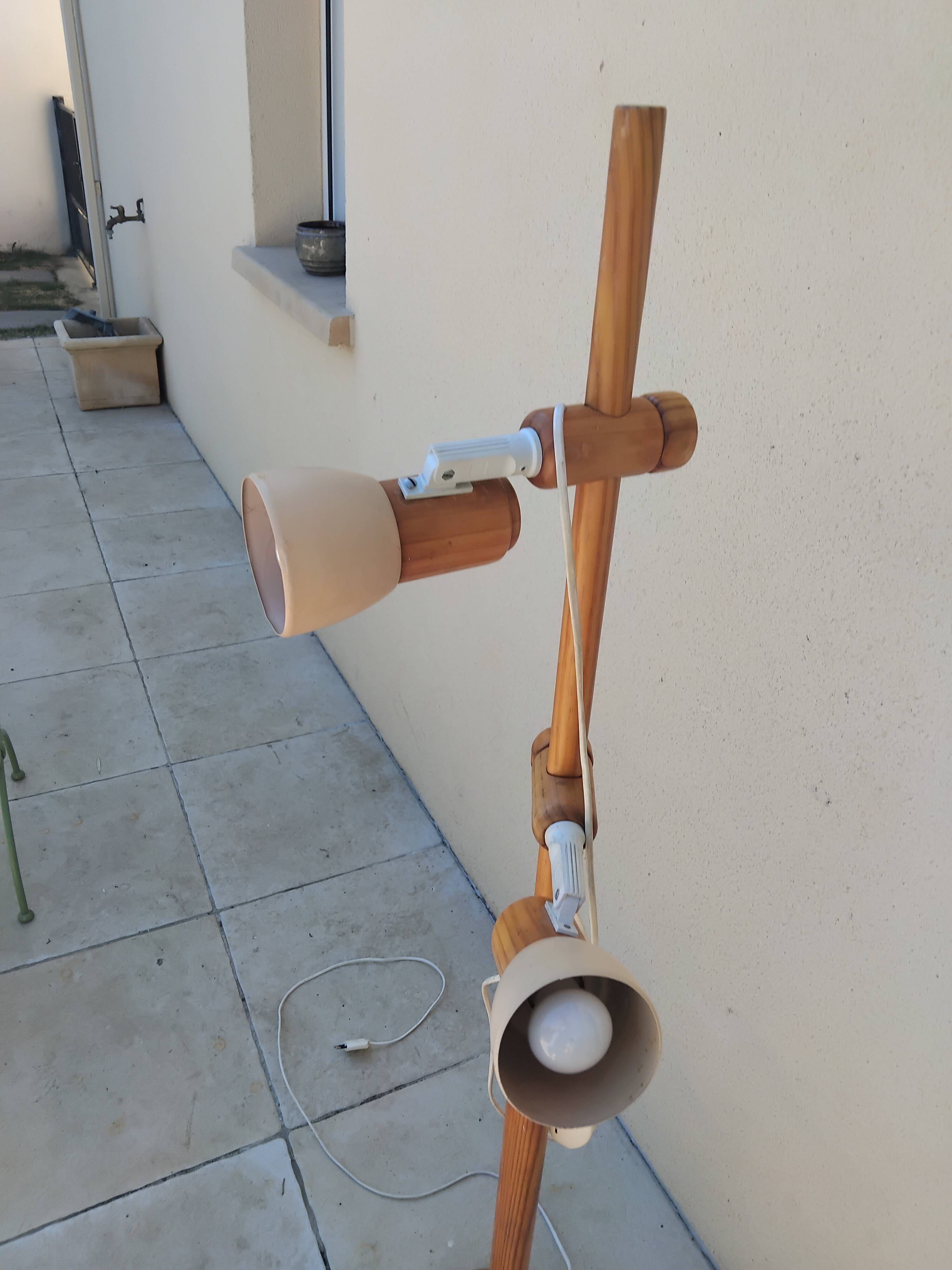 Vintage Mid-Century floor lamp from the 1970s.