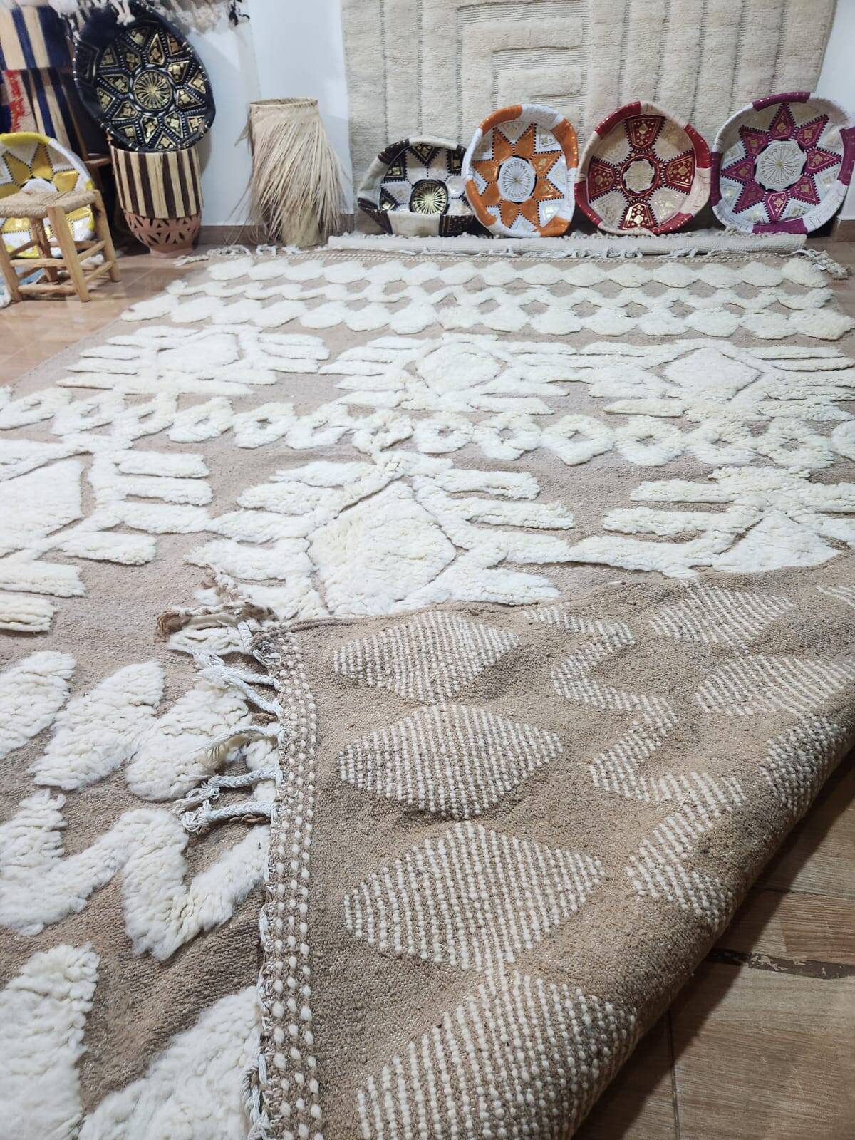 Berber rug with natural geometric patterns 3*2m