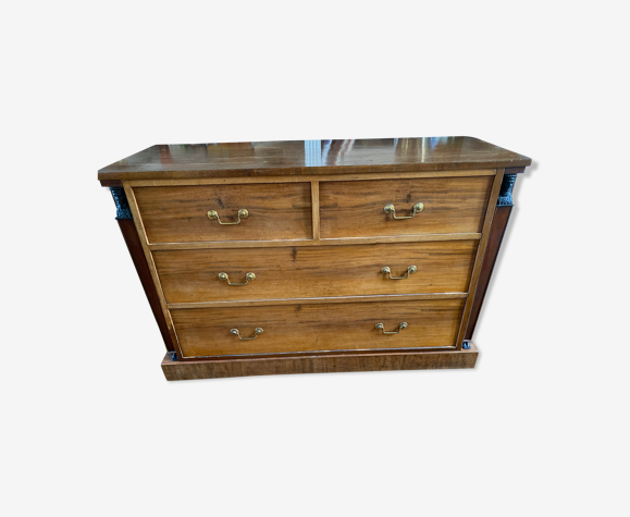 Commode