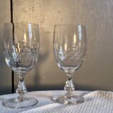 2 antique Baccarat crystal wine glasses, scale pattern, 20s/30s