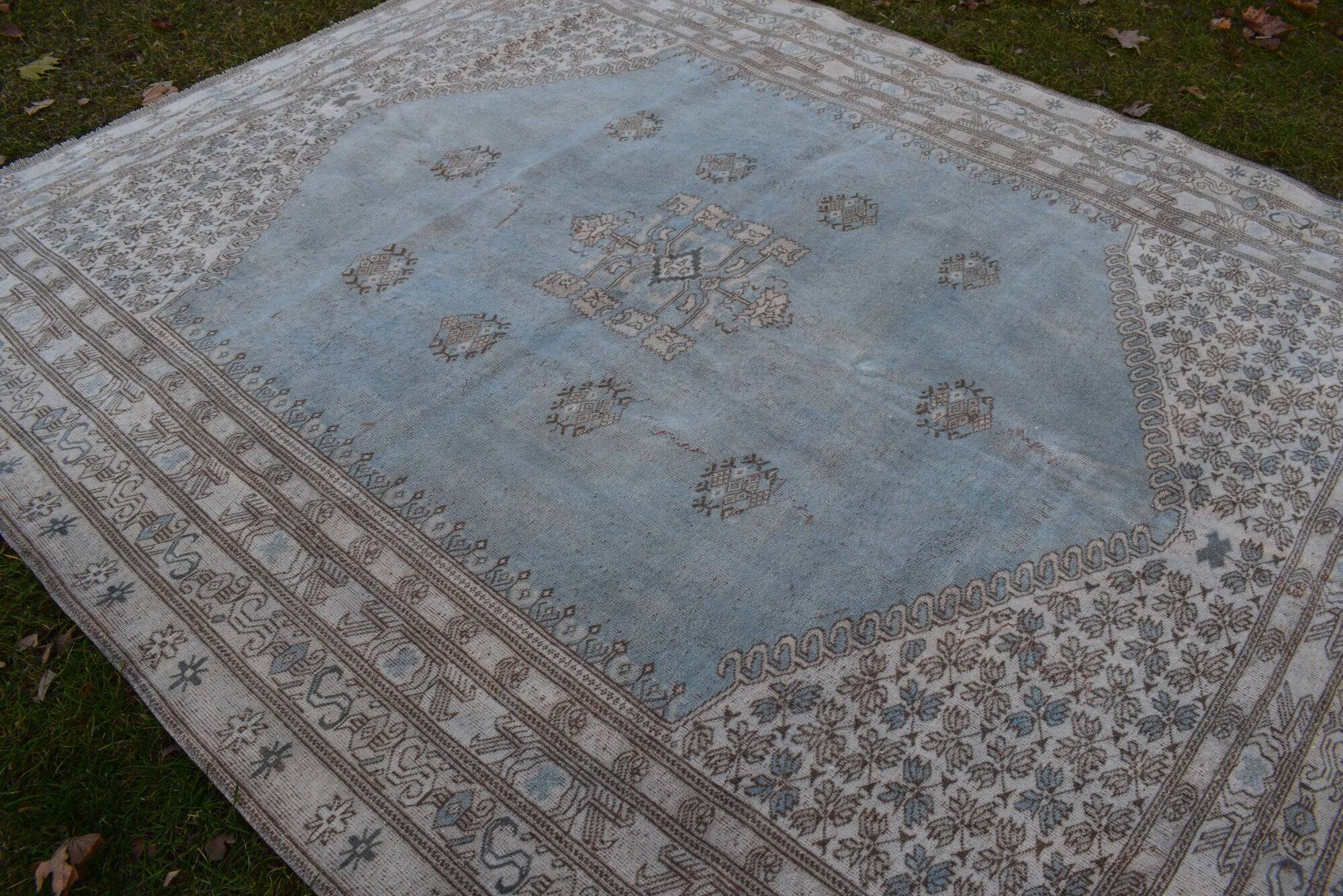 Vintage Turkish Oushak rug 212x265 cm