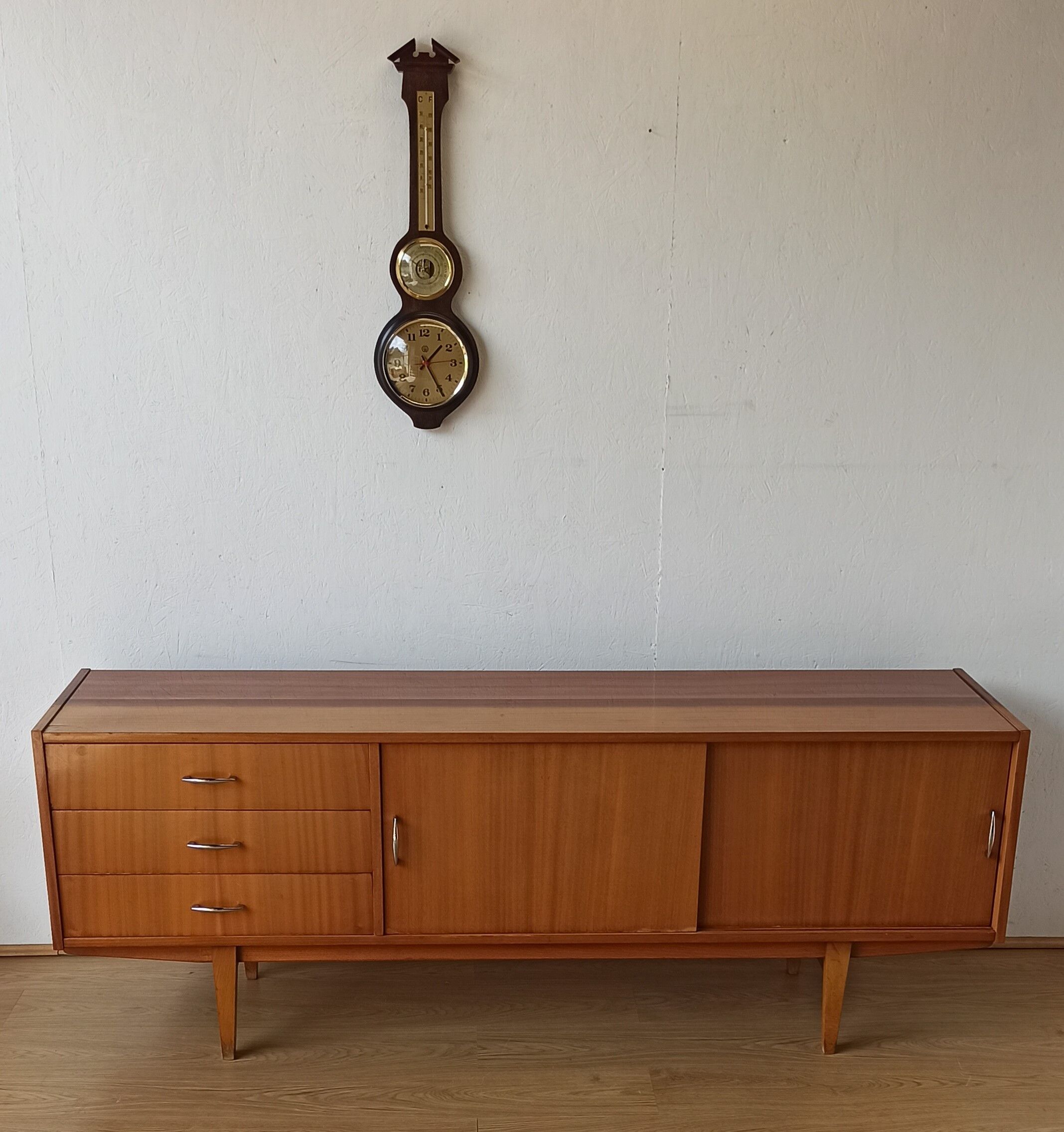 Modernist long sideboard from the 1970s.