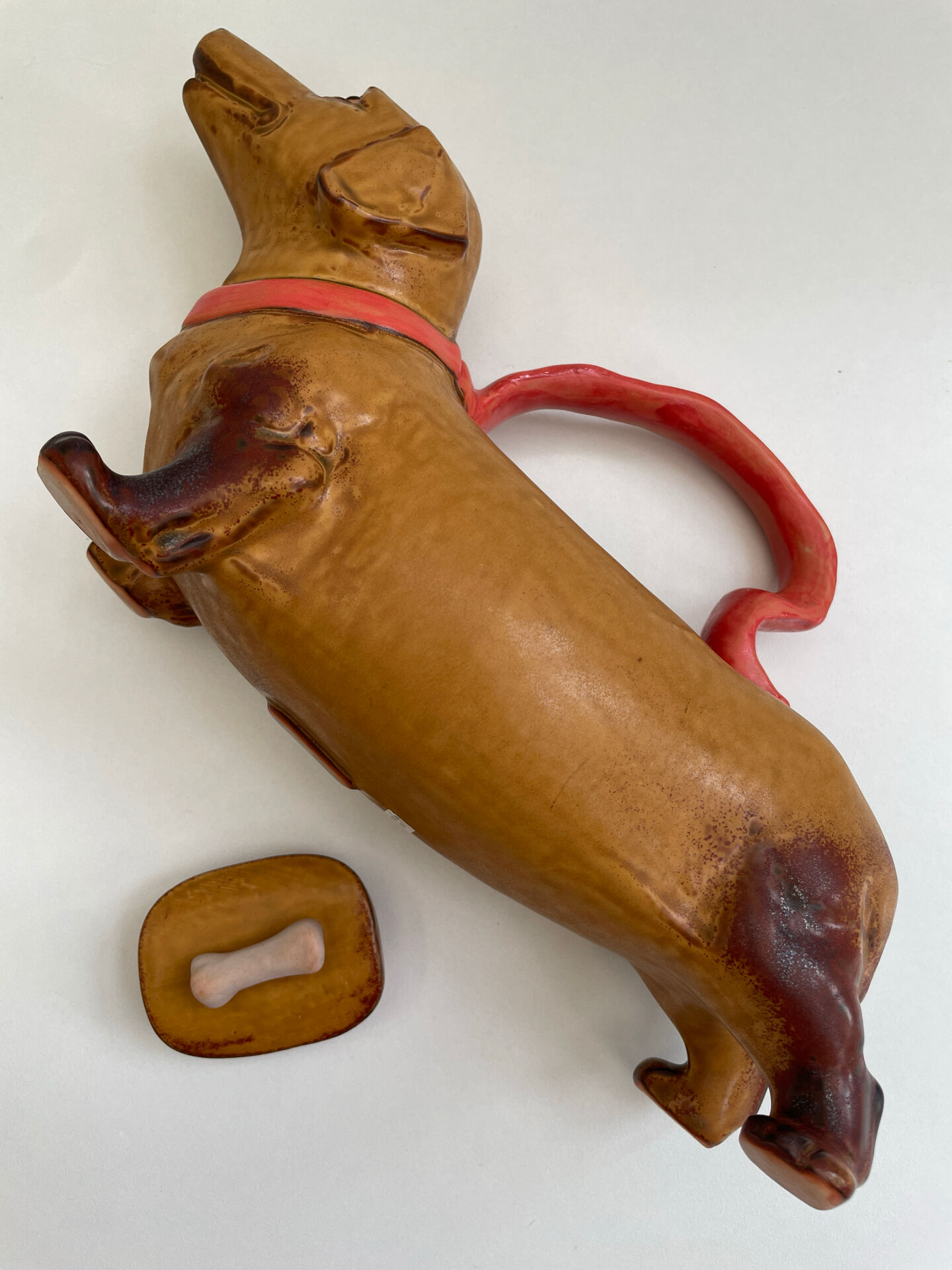 Dachshund zoomorphic teapot - Japanese glazed ceramic