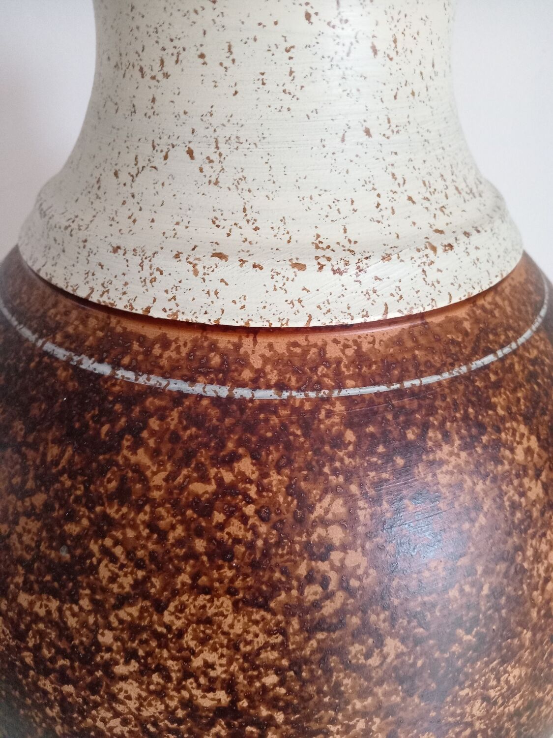 Lamp base