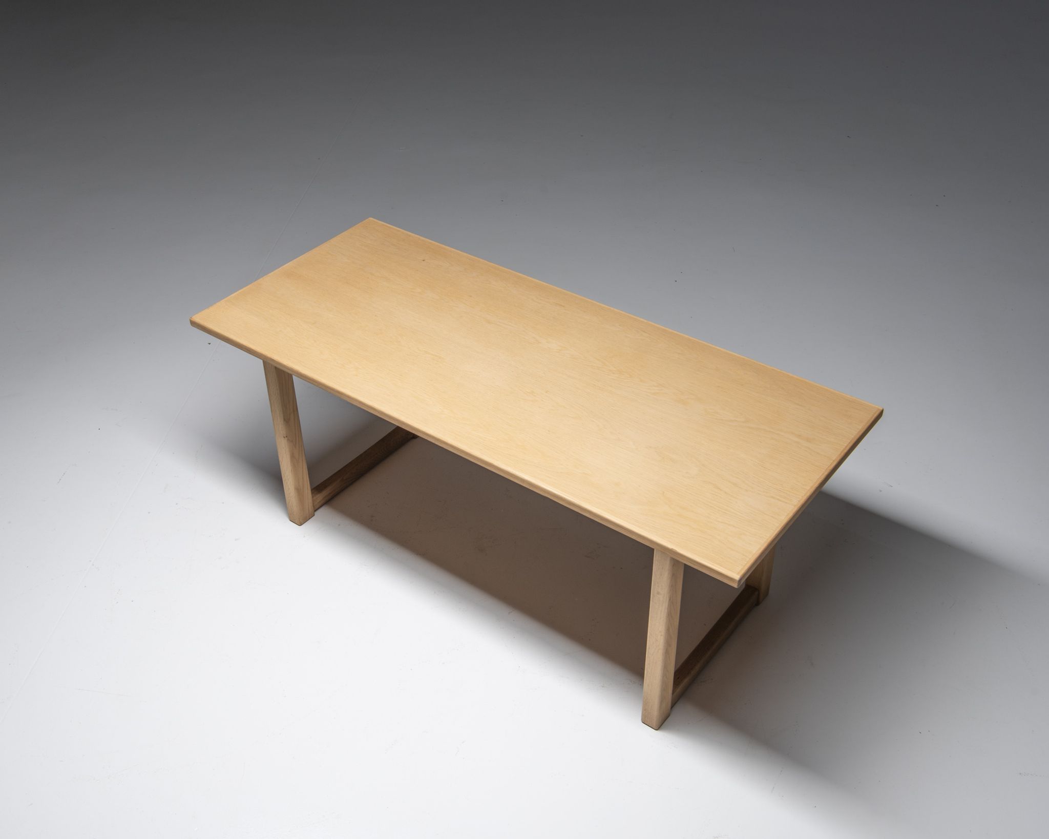 Table basse en chêne, Carl Malmsten, années 1960, Suède