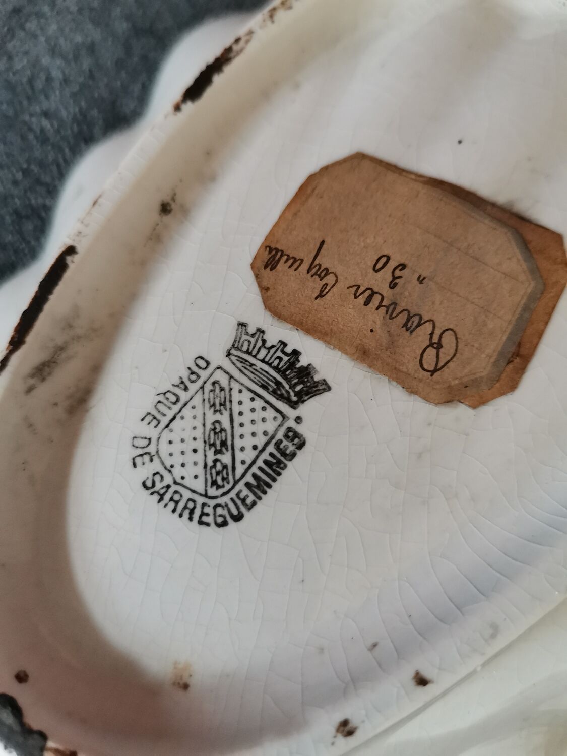 Sarreguemines shell bowl