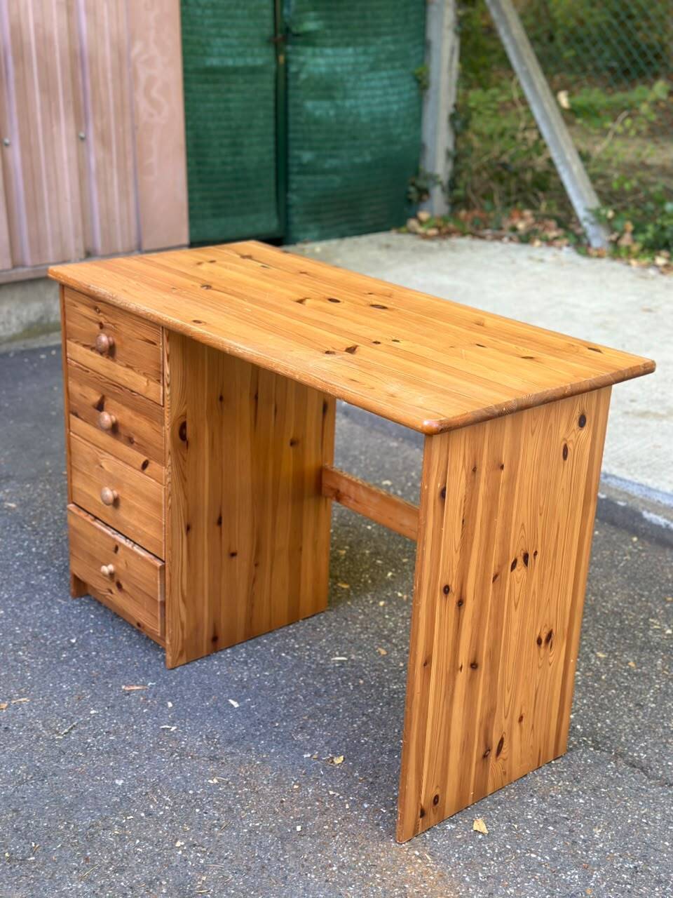 Solid pine desk with a 4-drawer unit — Scandinavian / chalet style