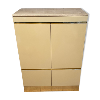 Buffet haut, laque ivoire, doré et travertin, 1970