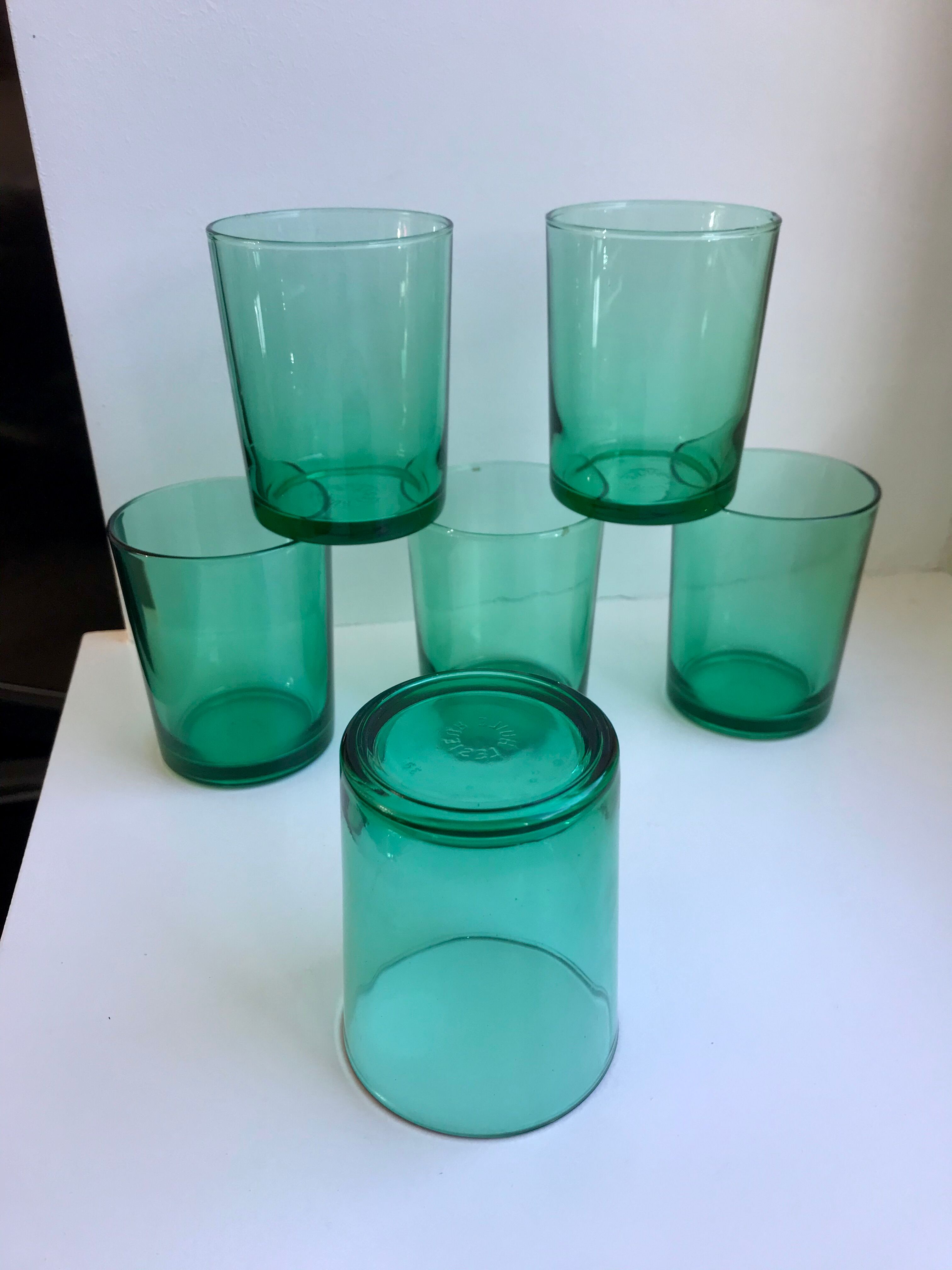 Lot de 6 verres à eau en verre vert anneées 70