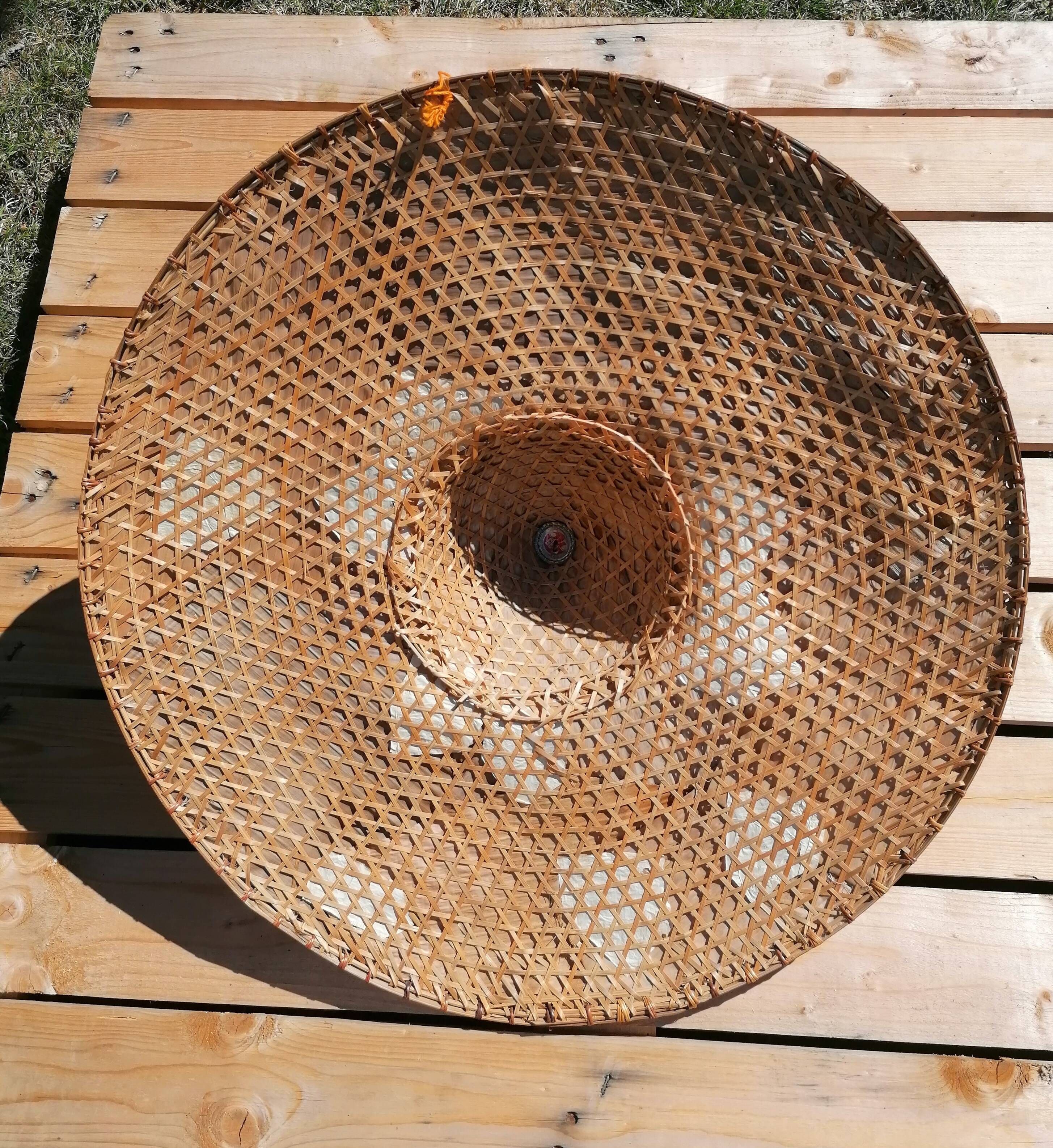 XXL Asian hat in woven caning