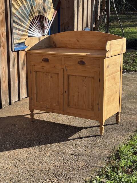 Buffet - Ancien meuble de toilette