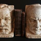 Paire de serre livres Pasteur et Claude Bernard signée Joanny Durand début XXème