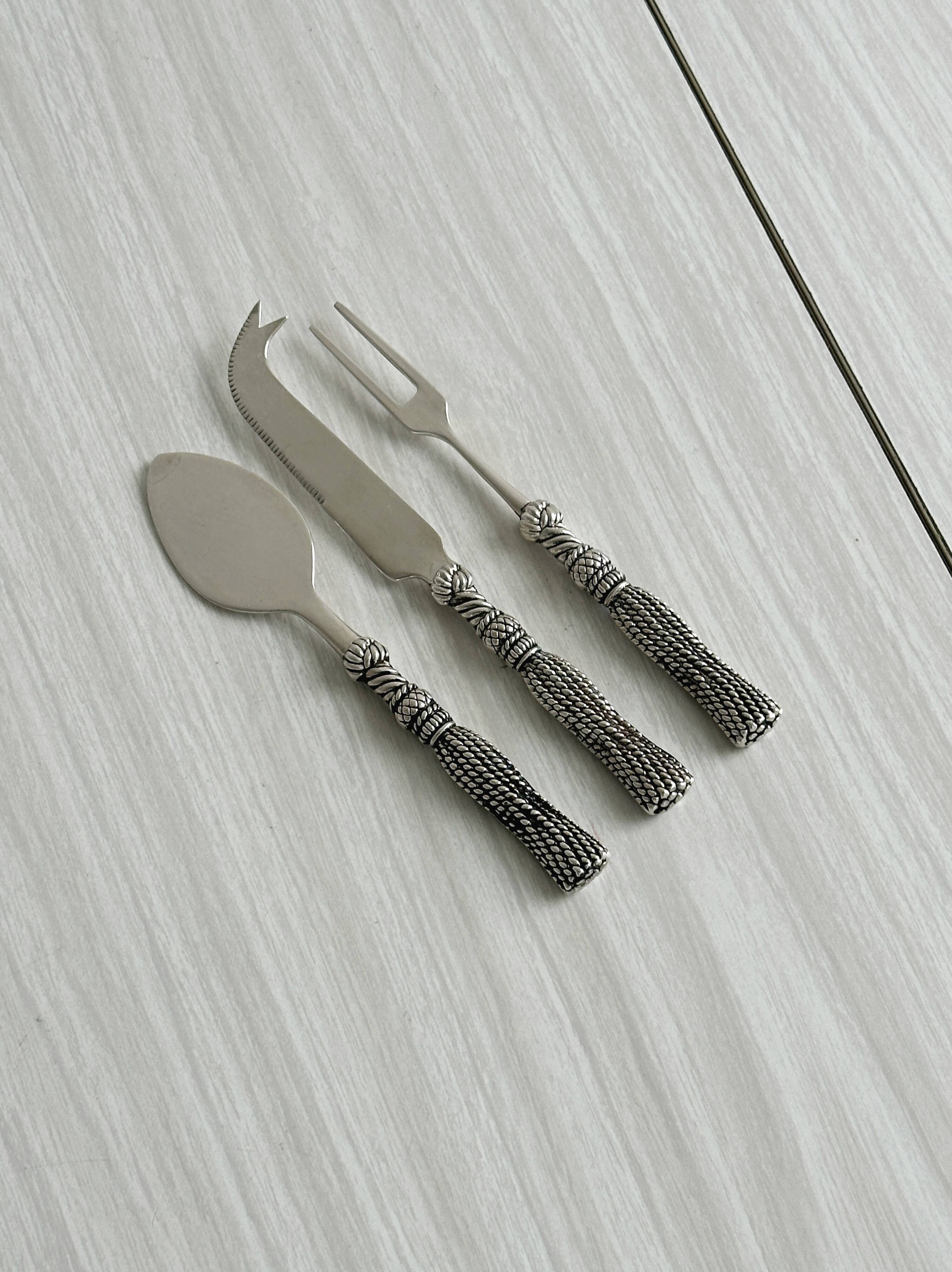 3-piece metal cheese service