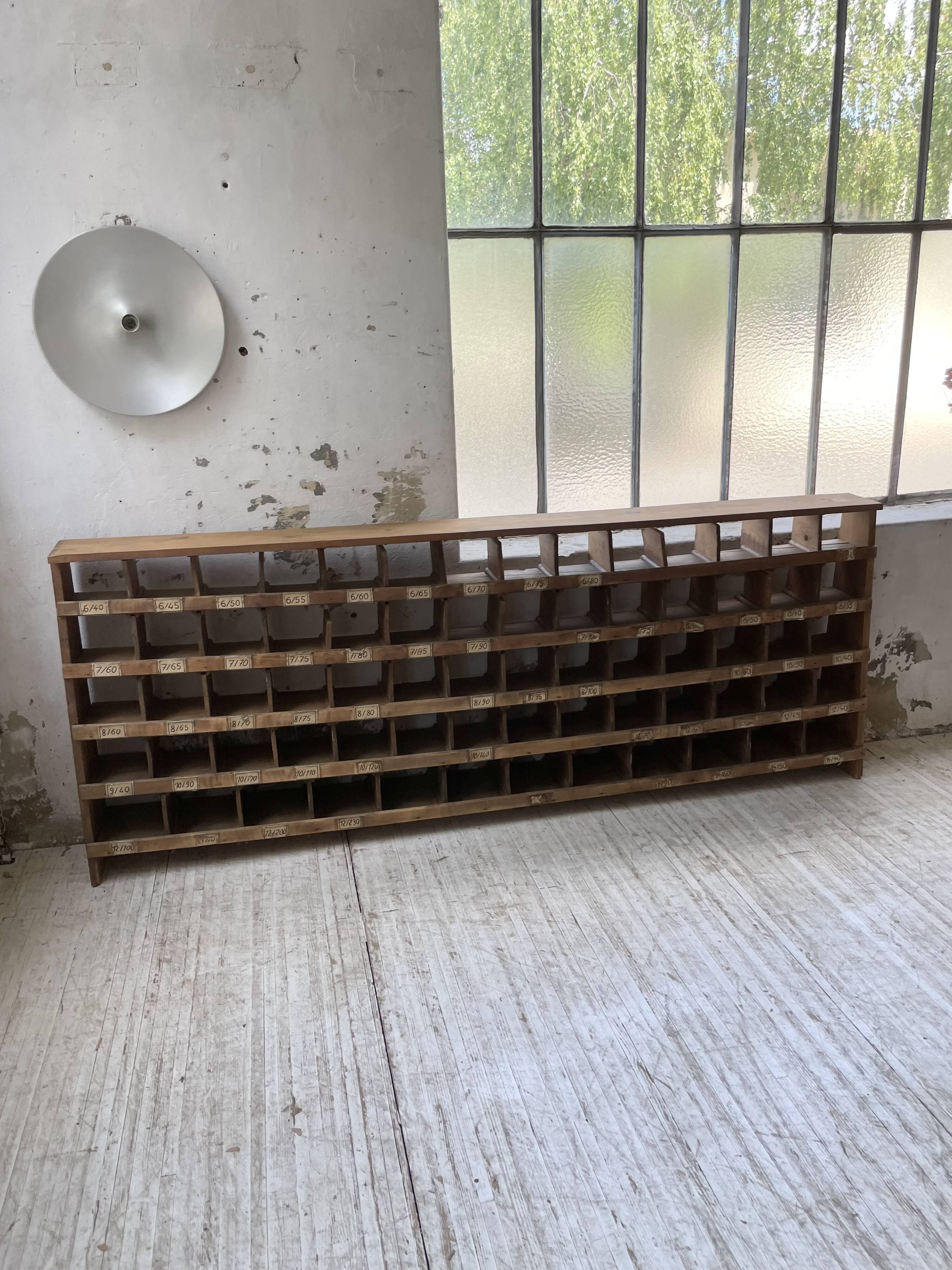Meuble de métier pin à cases XL 250cm