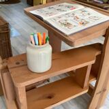 Foldable children's desk