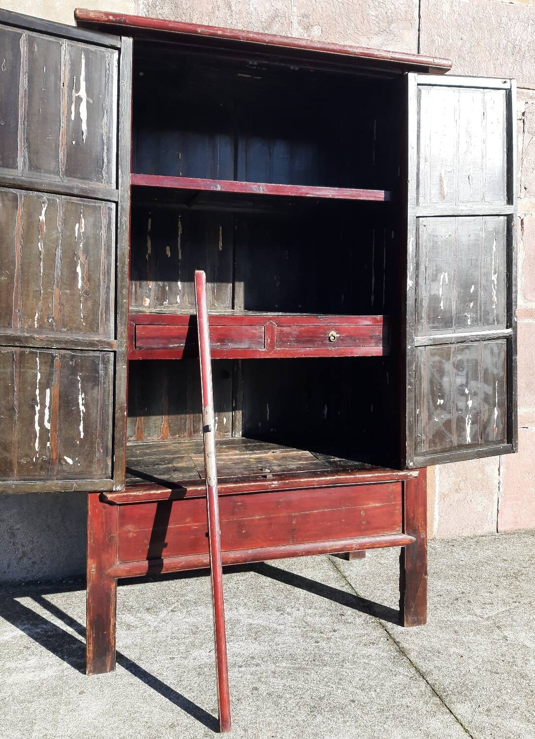 19th-century Chinese wardrobe (Height 2.6m)