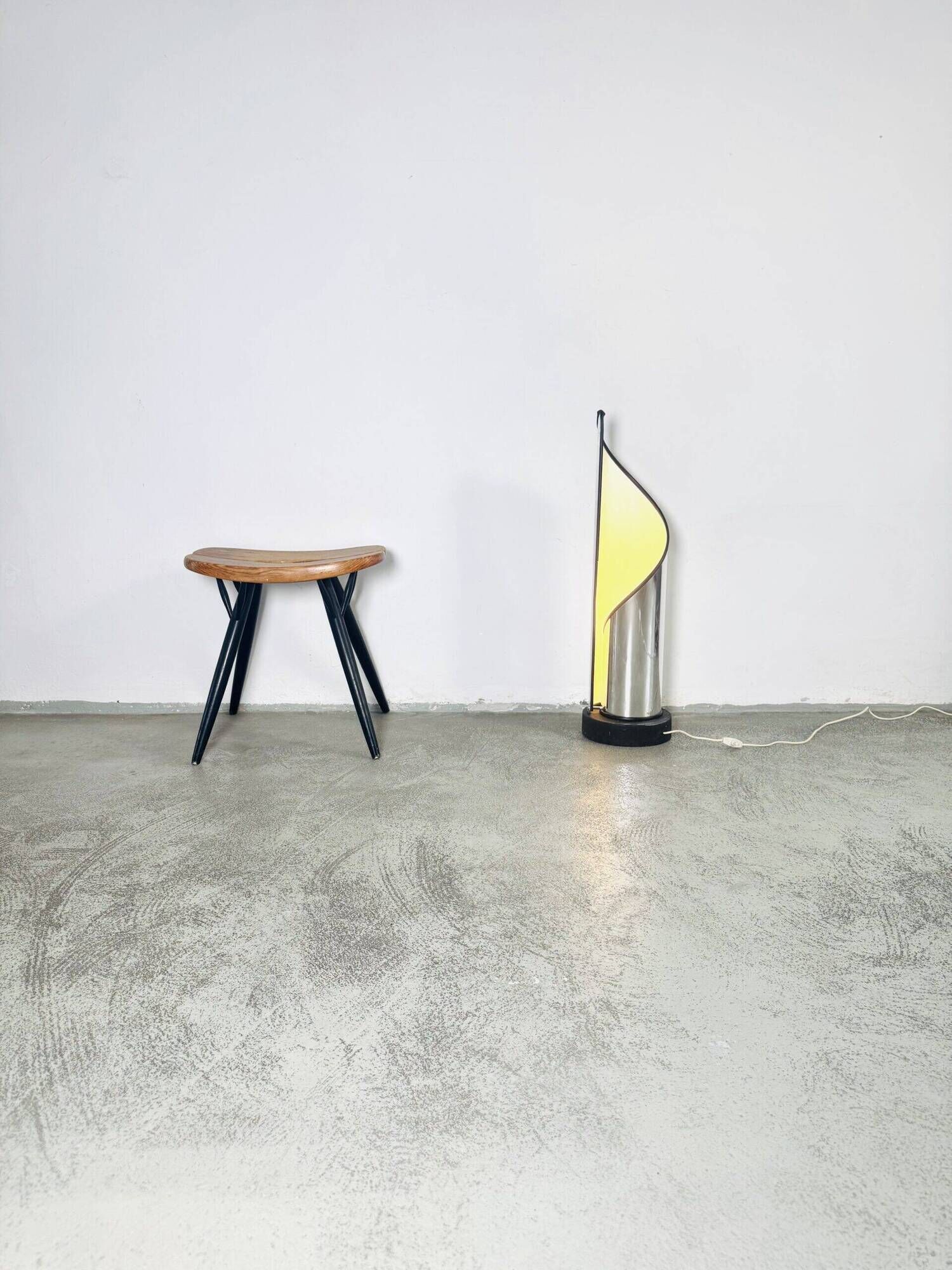 Sculptural Detrobus Table Or Floor Lamp In Curved Steel By Stilnovo, Italy 1970S