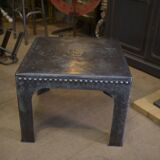 Coffee table in riveted and galvanized metal