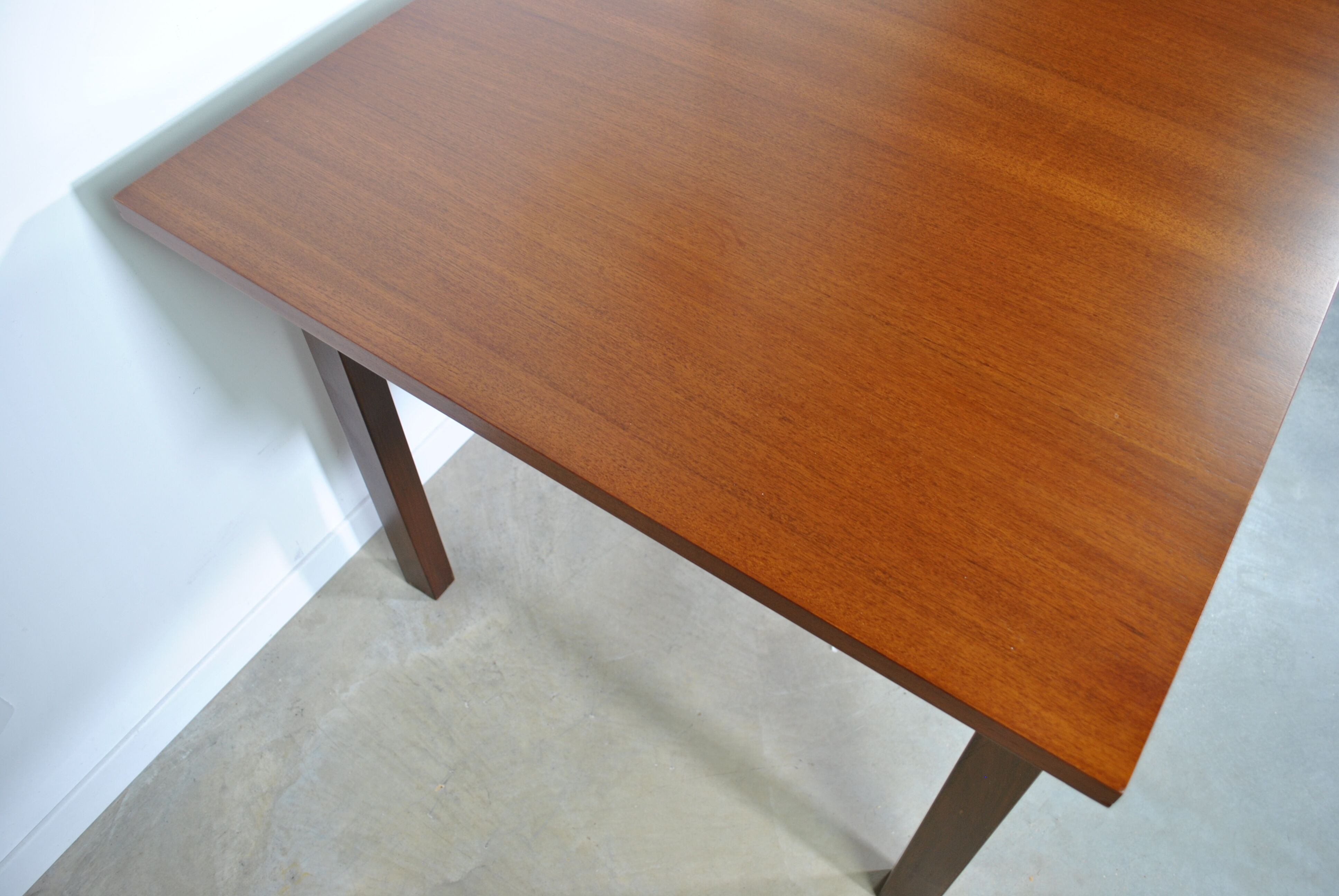 Extendable dining table in 1970 teak