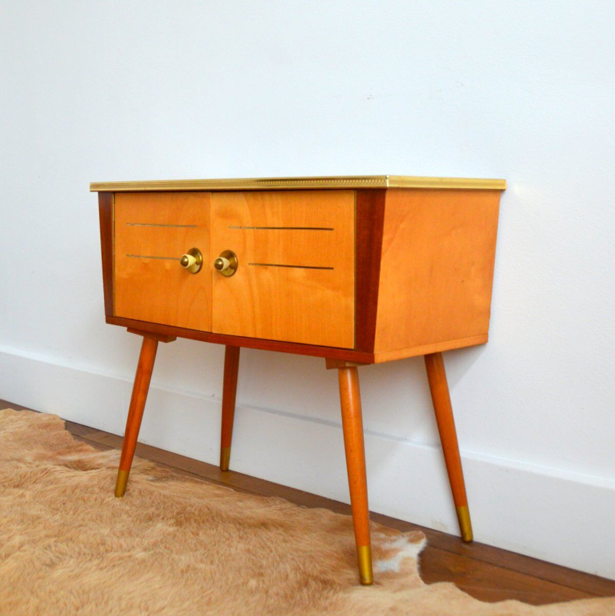 Console / bedside feet compass vintage 1950s