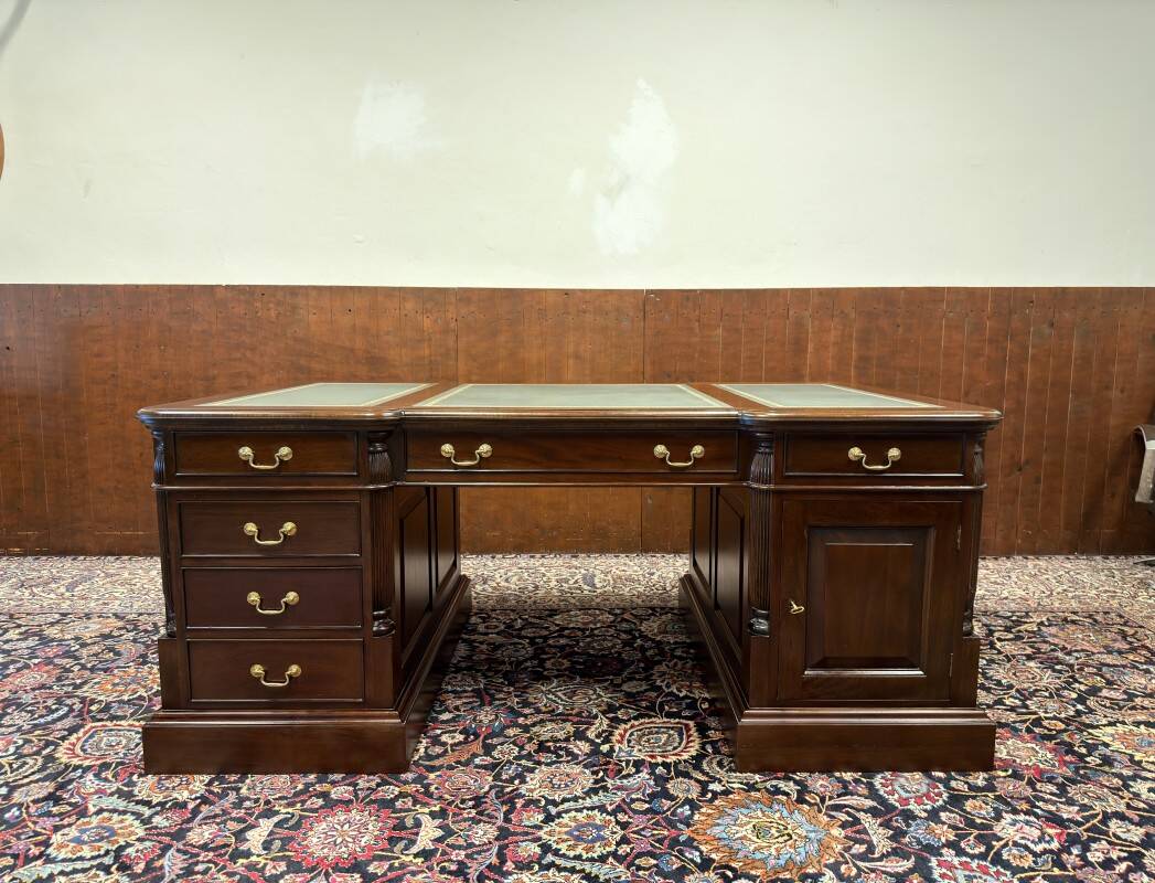 Bureau vintage anglais classique Partnerdesk
