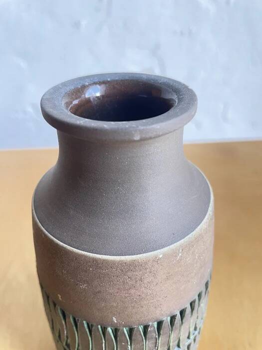 Tomas Anagrius handcrafted stoneware vase, Swedish 1960–1970