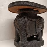 Table d'appoint éléphant osier et rotin des années 70