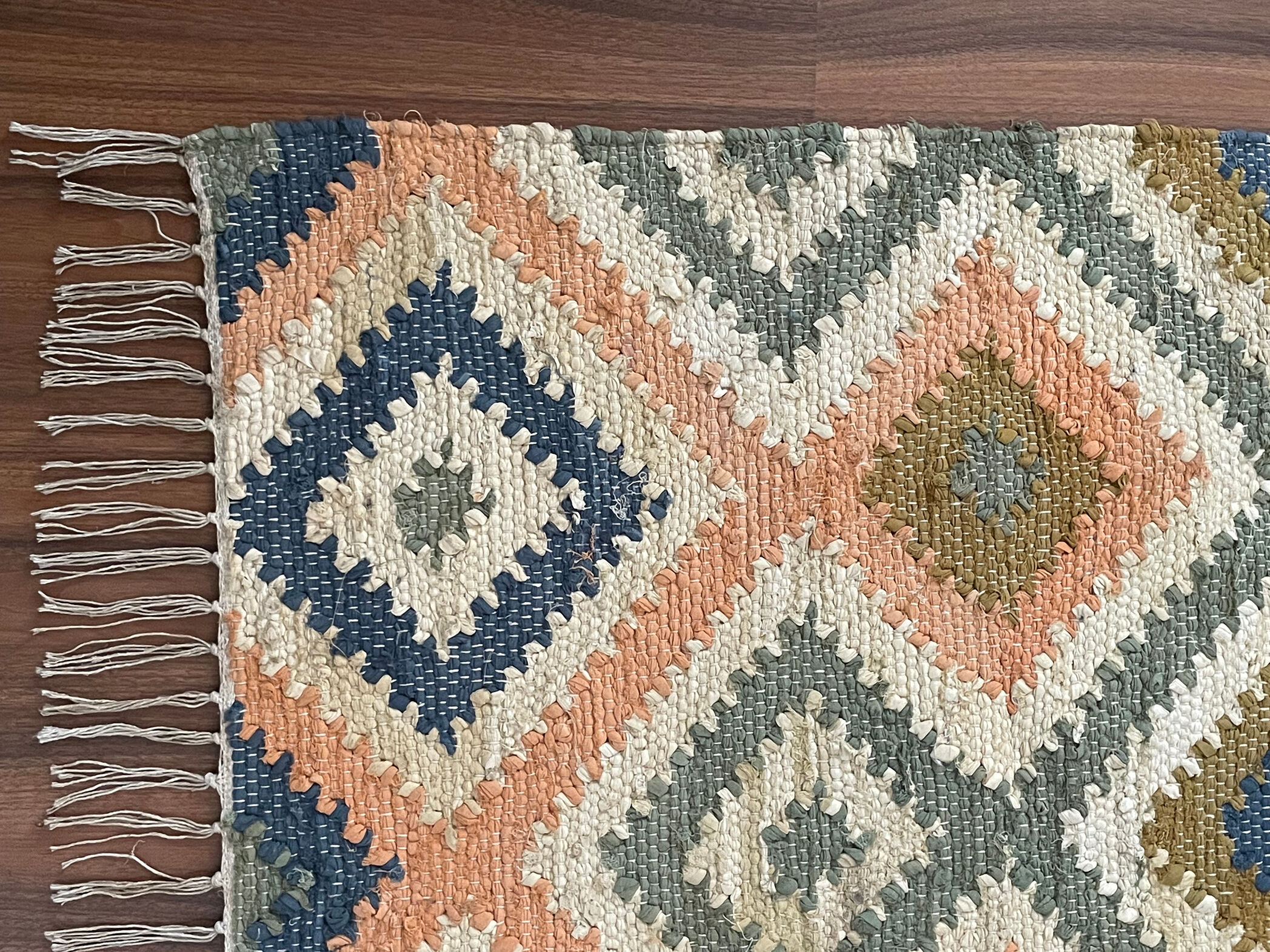 Cotton handwoven rag rug, recycle fabric