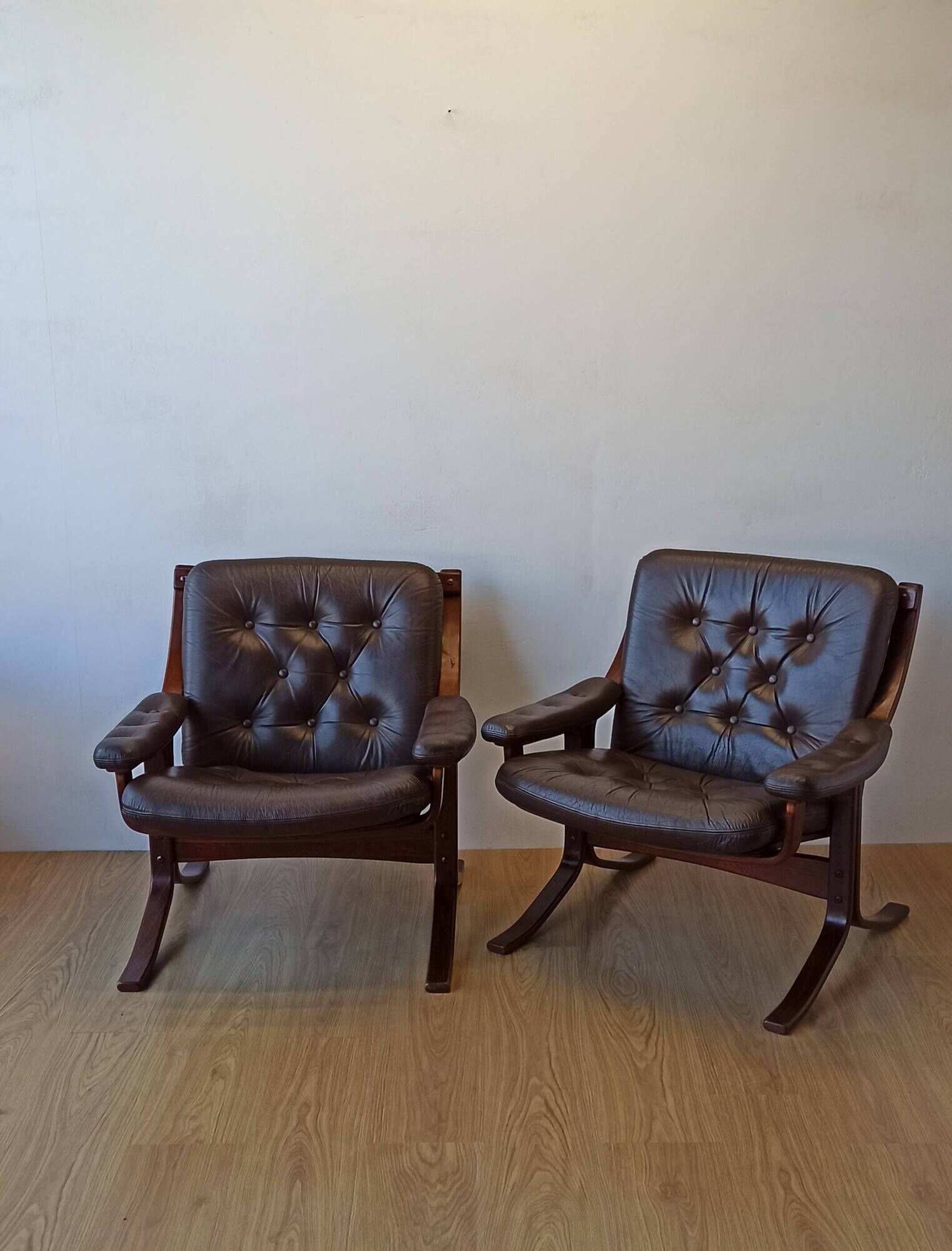 Norwegian Easy Chairs in Leather by Jon Hjortdal, Velledalen. Set of 2.