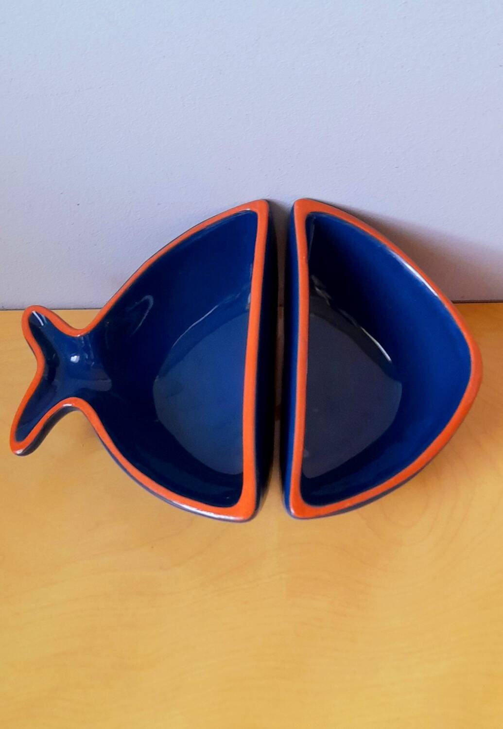 Majolica fish aperitif bowl