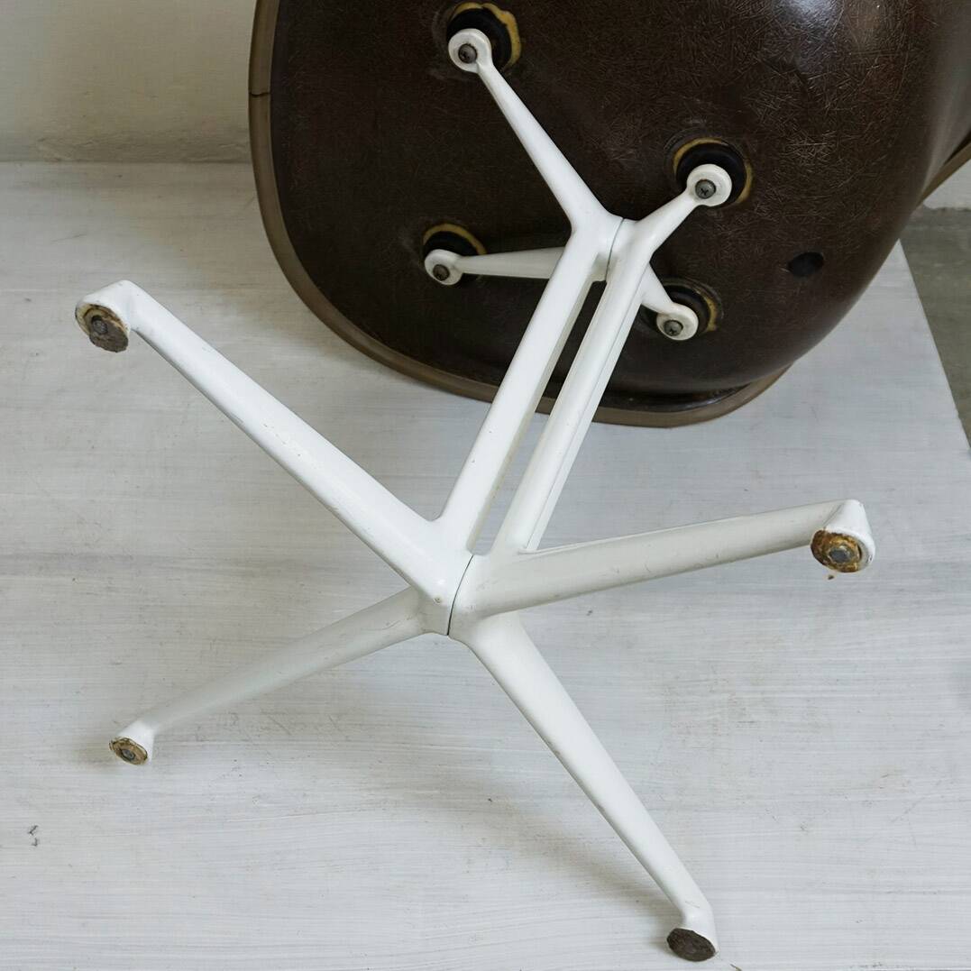 4 chairs La Fonda by Charles and Ray Eames for Herman Miller