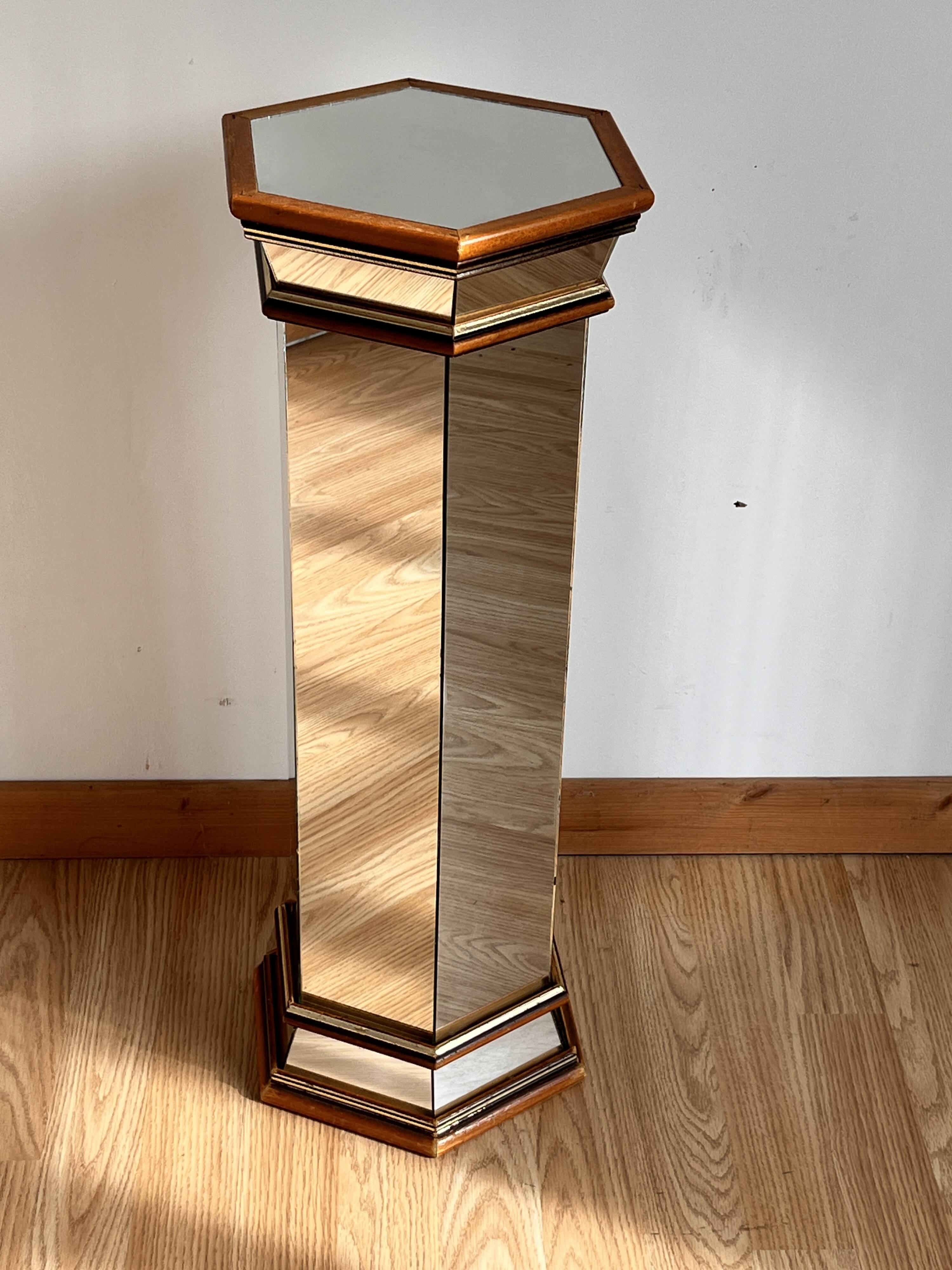Mirror column