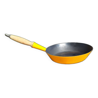 Le Creuset 24 frying pan