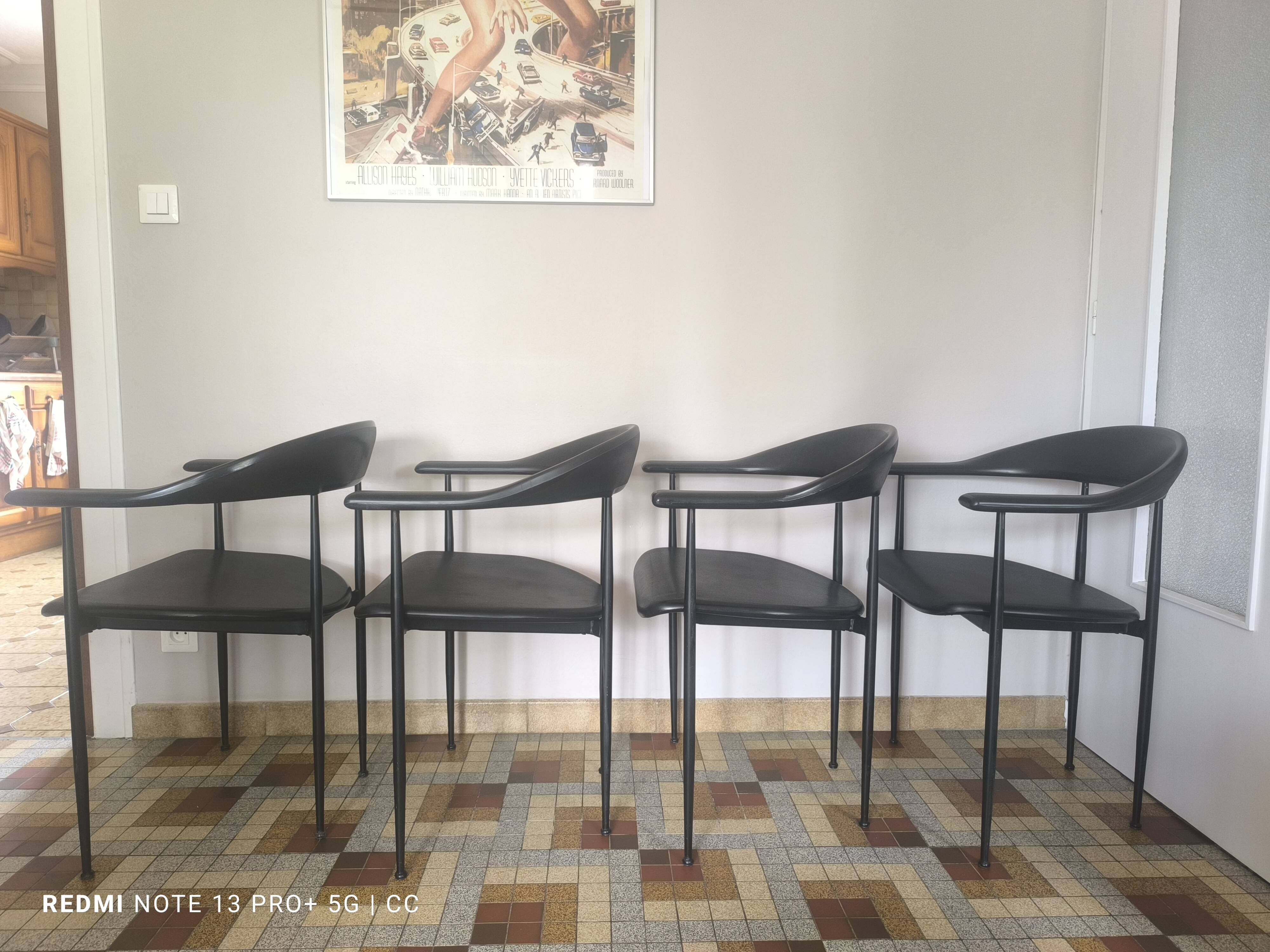 Chaises p40 fasem par giancarlo vegni & gianfranco gualtierotti