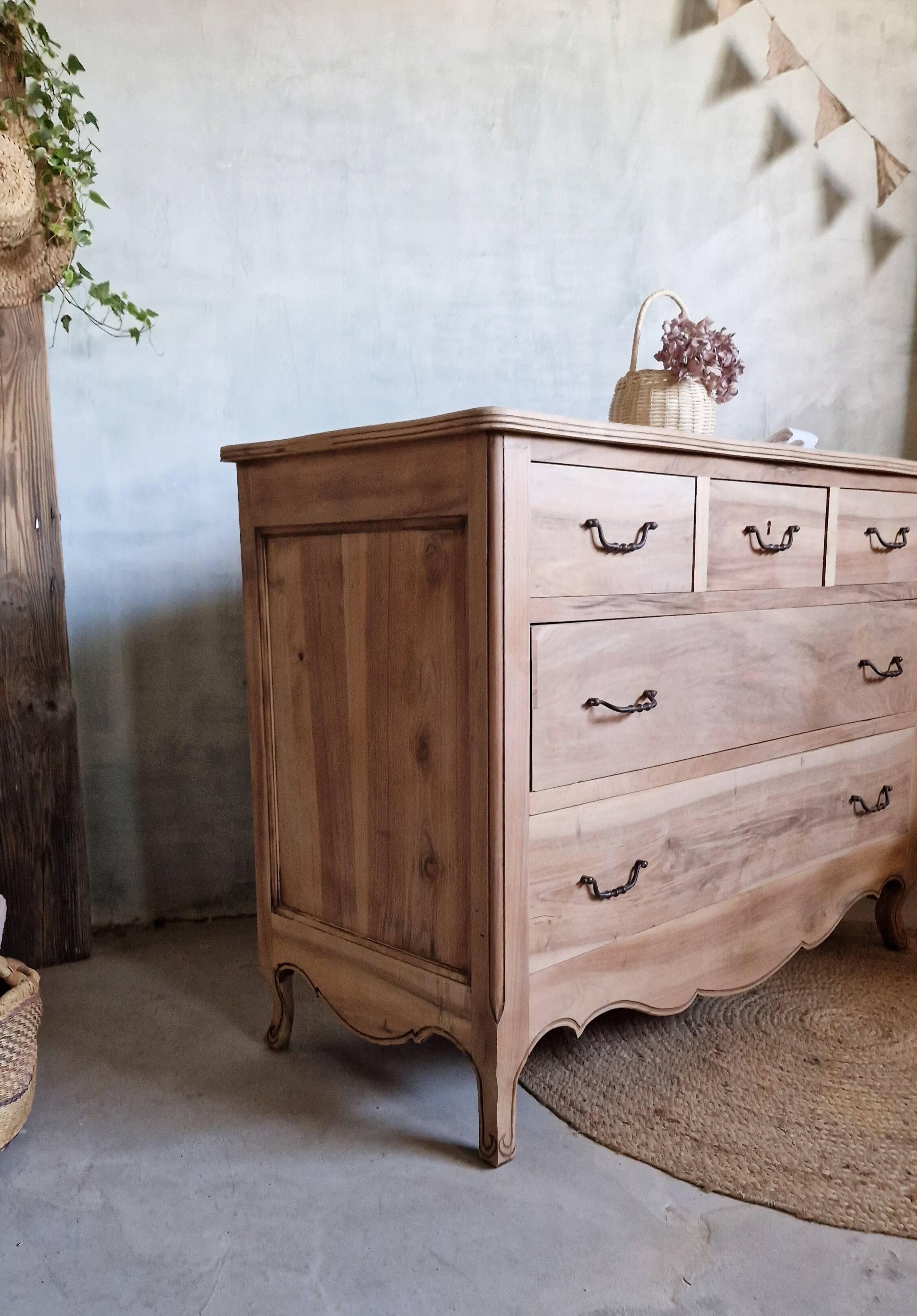 Louis XV style chest of drawers
