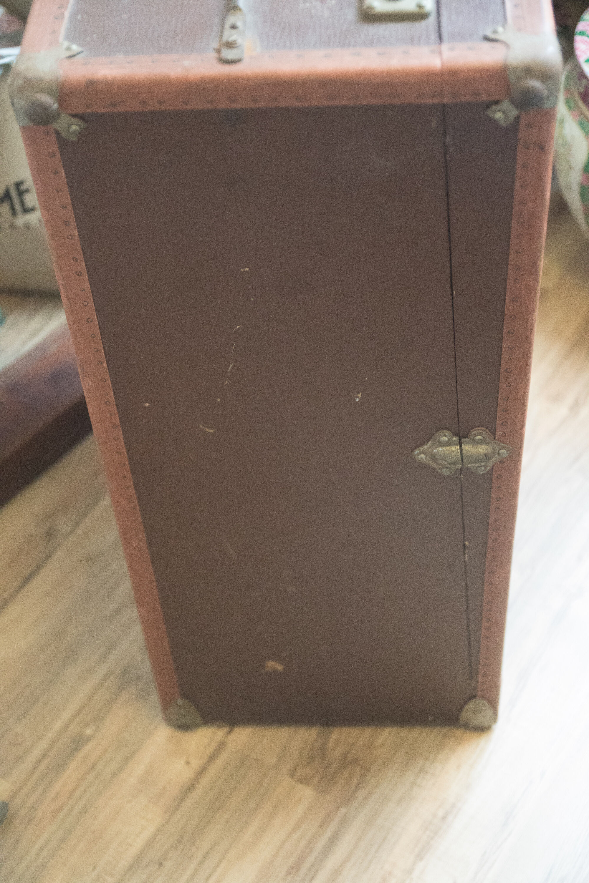 Vintage cabin trunk of the house "the bernard trunk"