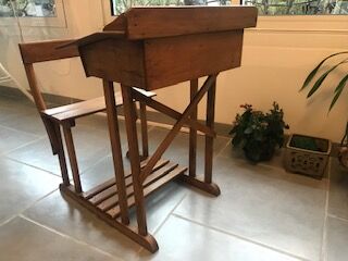 Artisanal child's desk