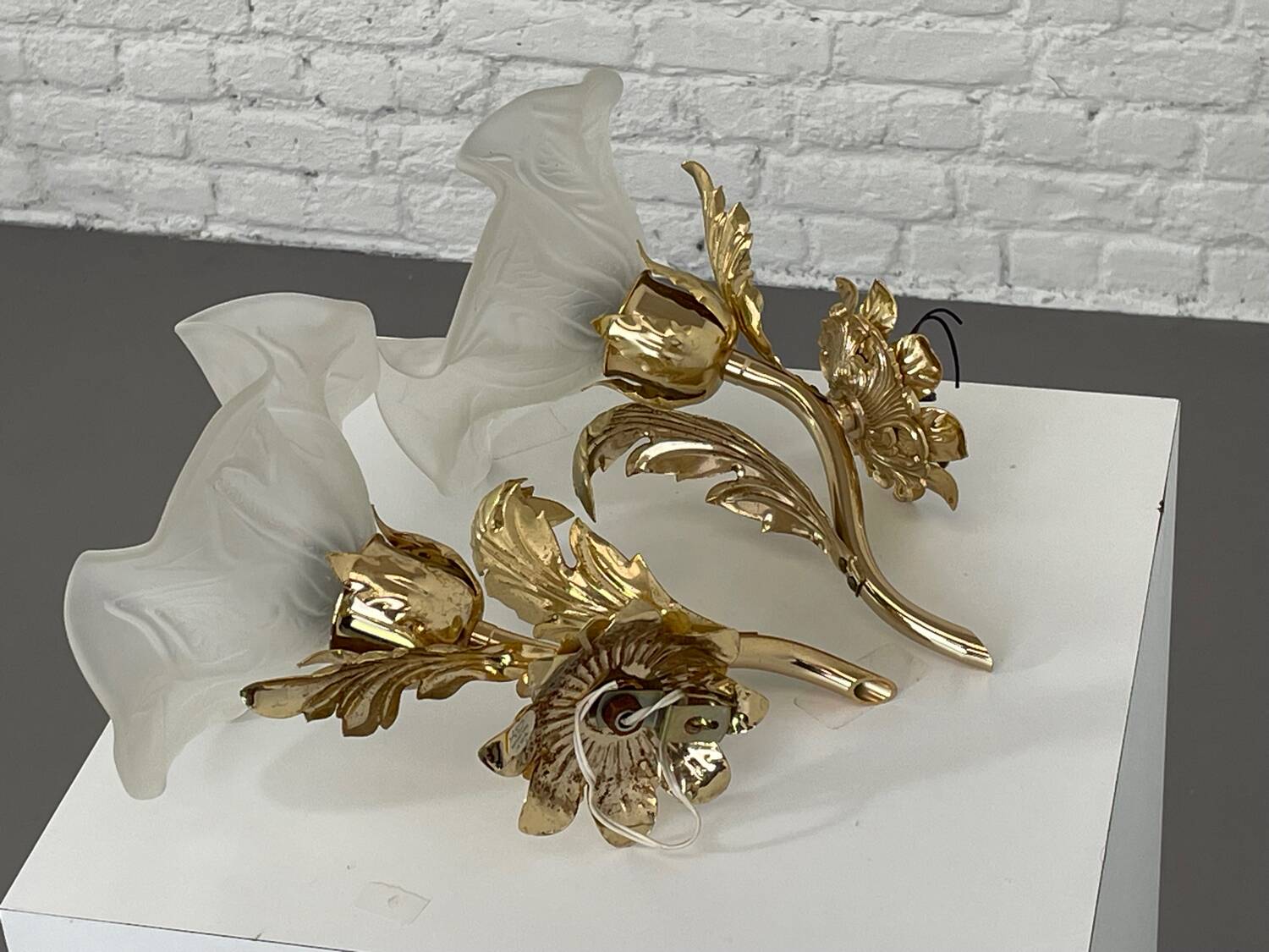 Pair of vintage golden wall lights