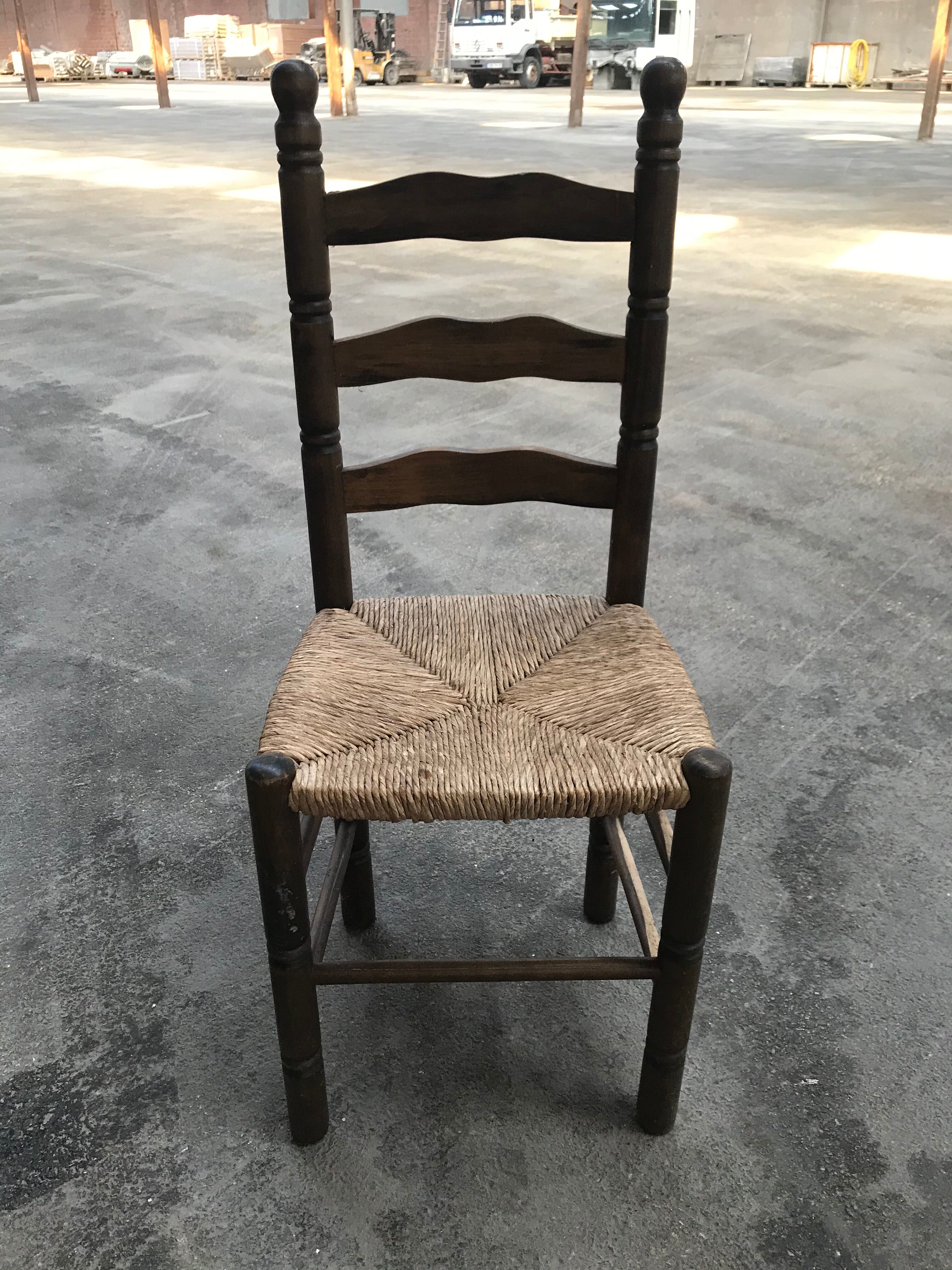 Suite of 4 rustic chairs mulched