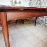 Scandinavian table