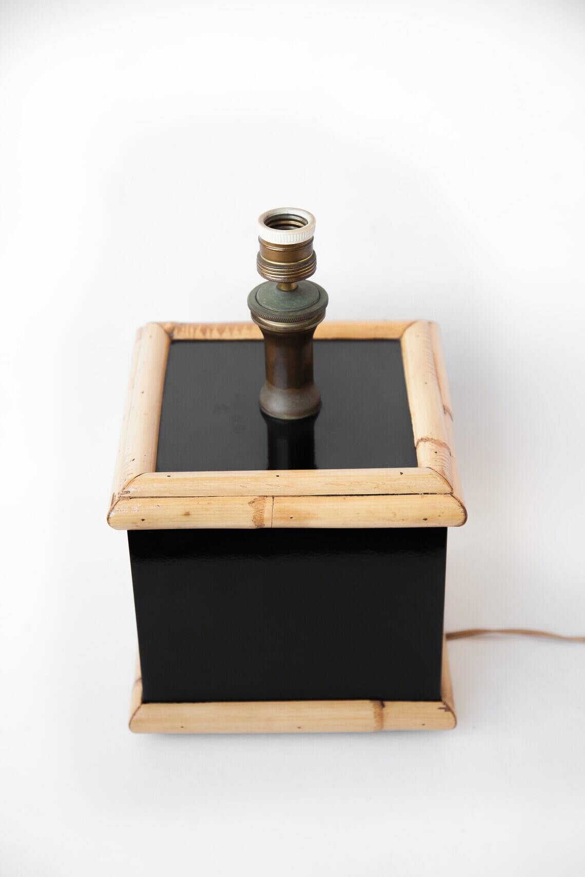 Tommaso Barbi style lamp, table lamp, living room lamp, black lacquered and bamboo square foot lamp