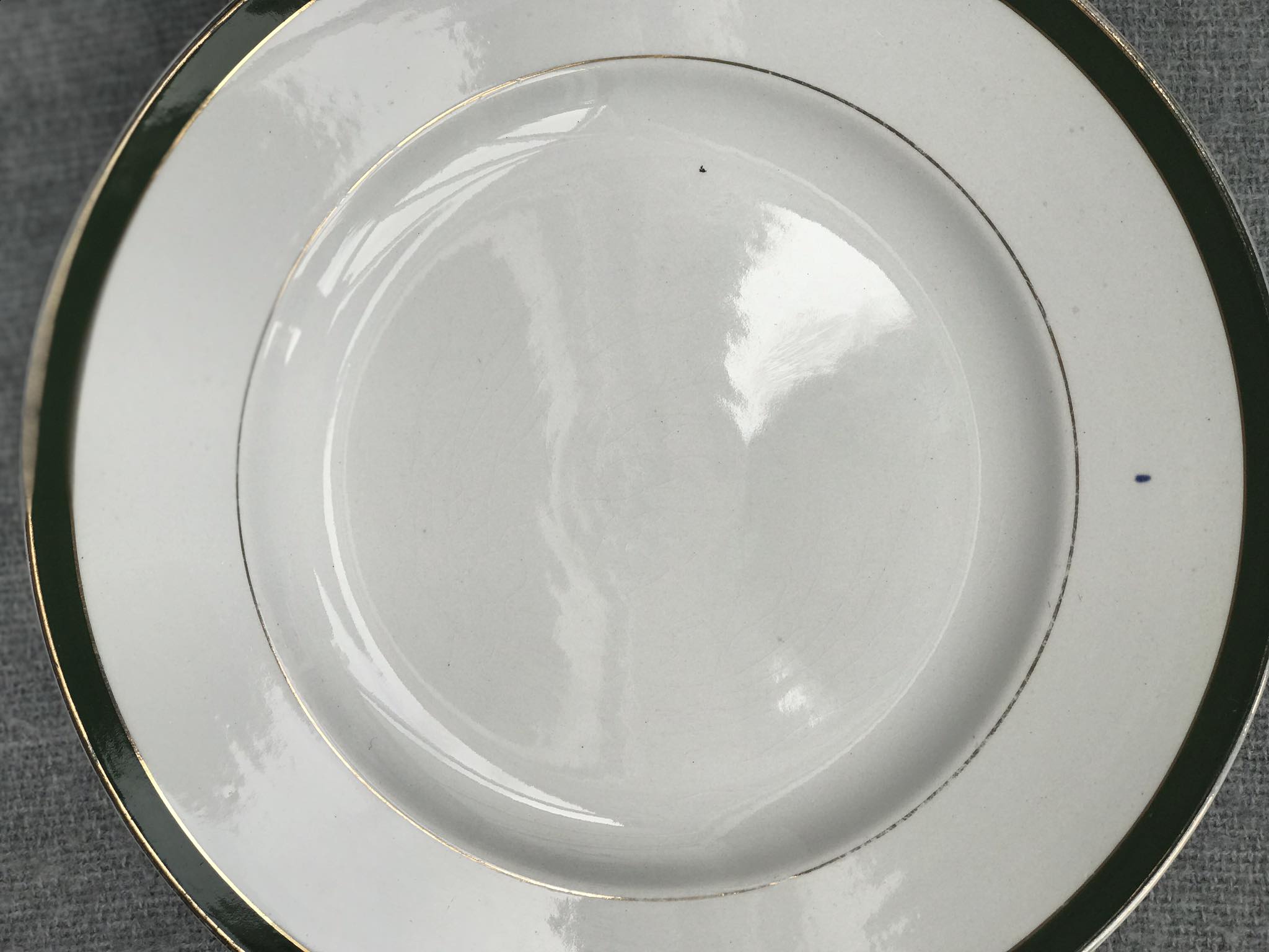 Plates on pedestal nineteenth century Villeroy and Boch