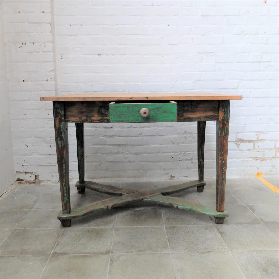 Table dining room vintage