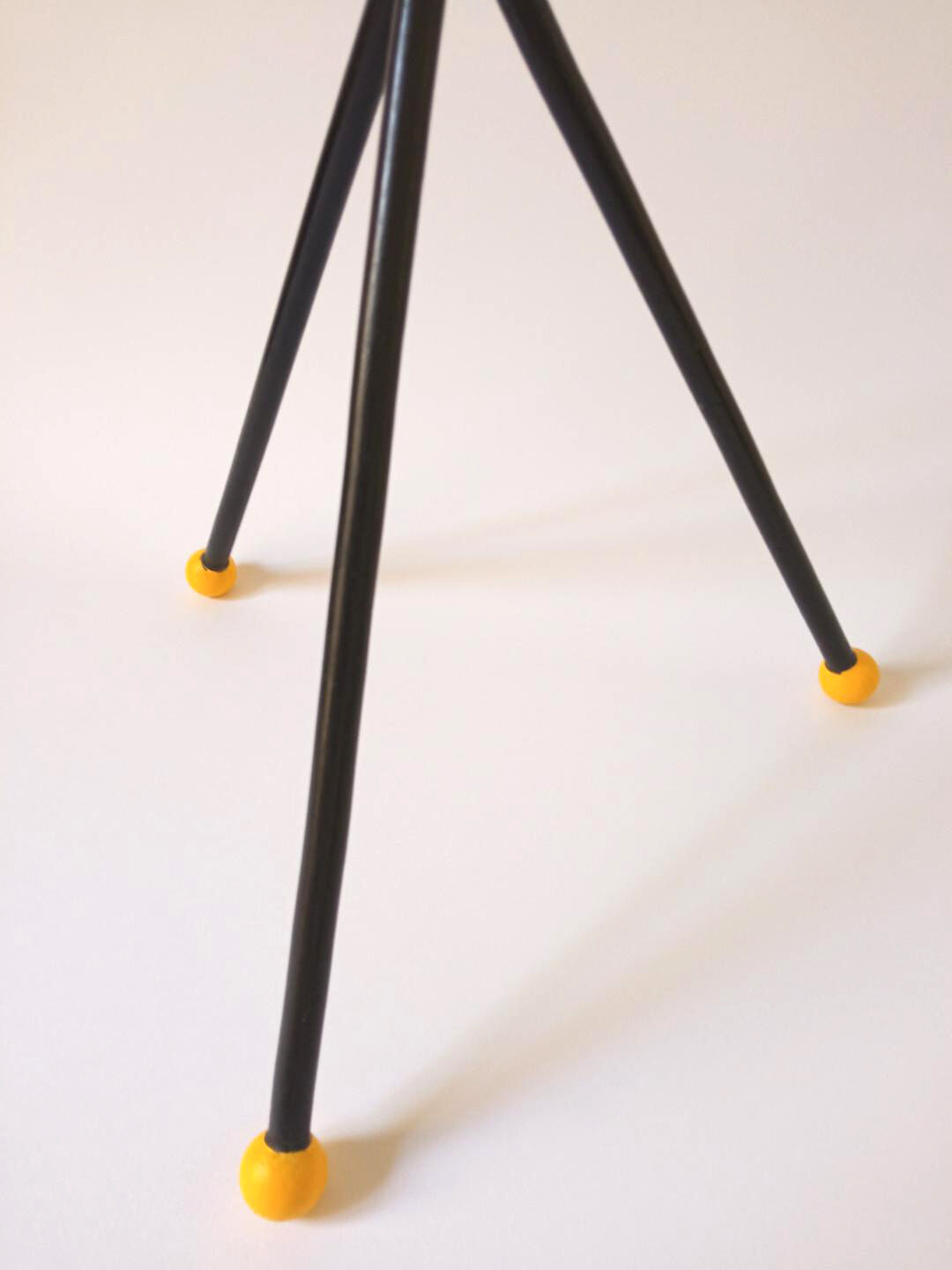 Tripod plant door, 50/60s