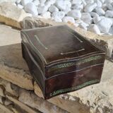 Leather jewelry box with its key