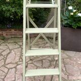 Wooden painter's stepladder