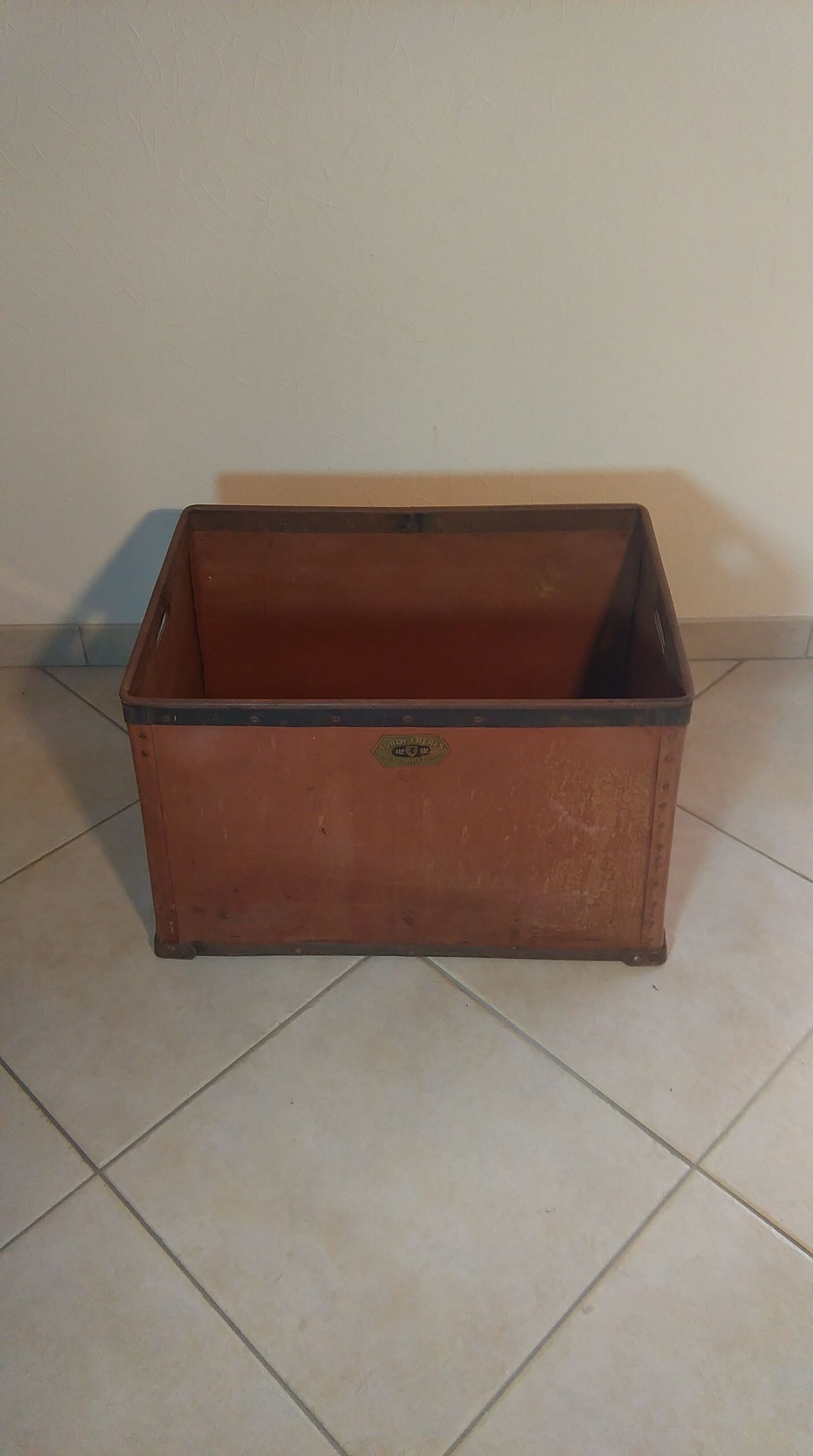 Industrial brand Suroy fund